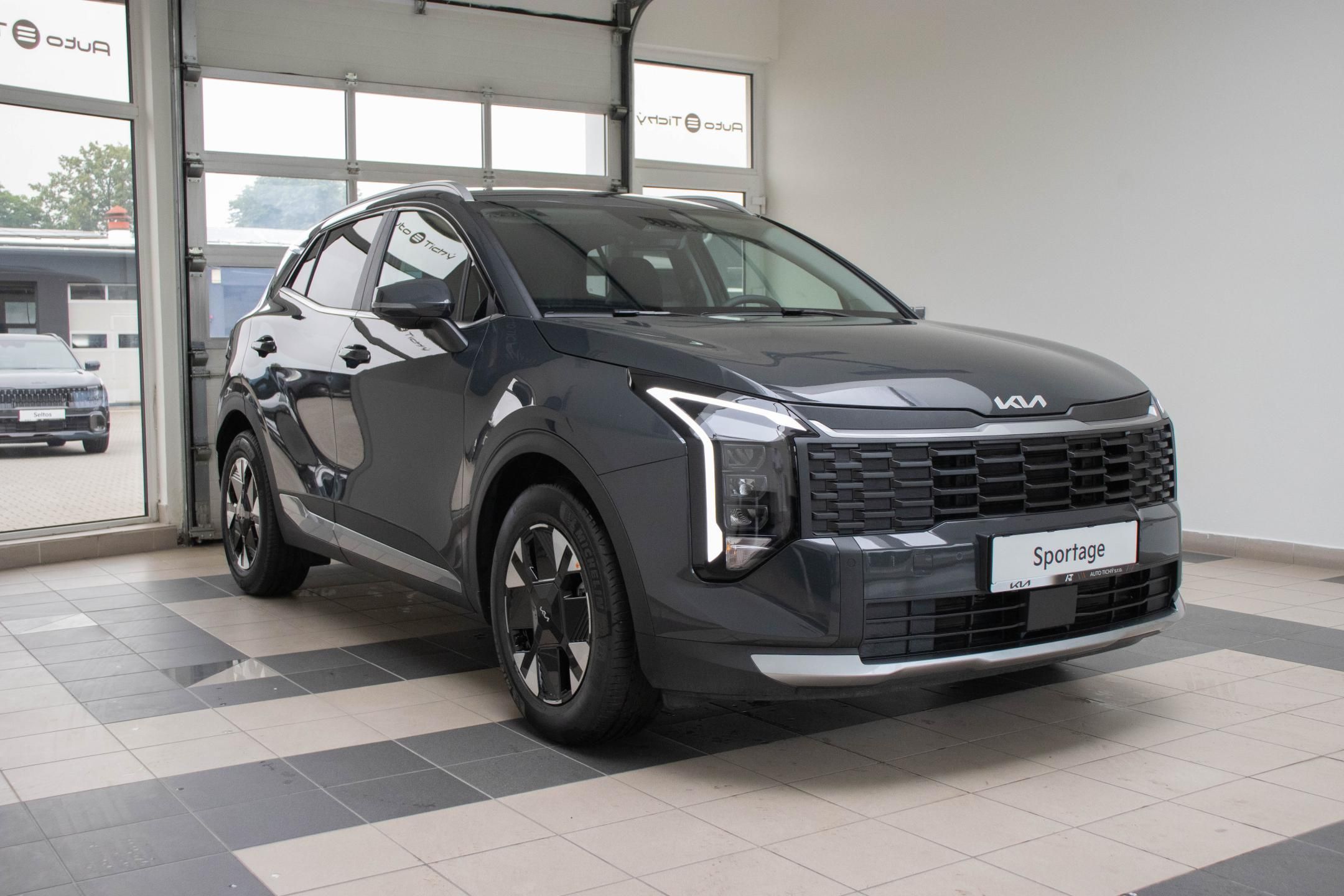 Kia Sportage, Exclusive 1.6 T-GDI 4x2 7DCT - fotka 3