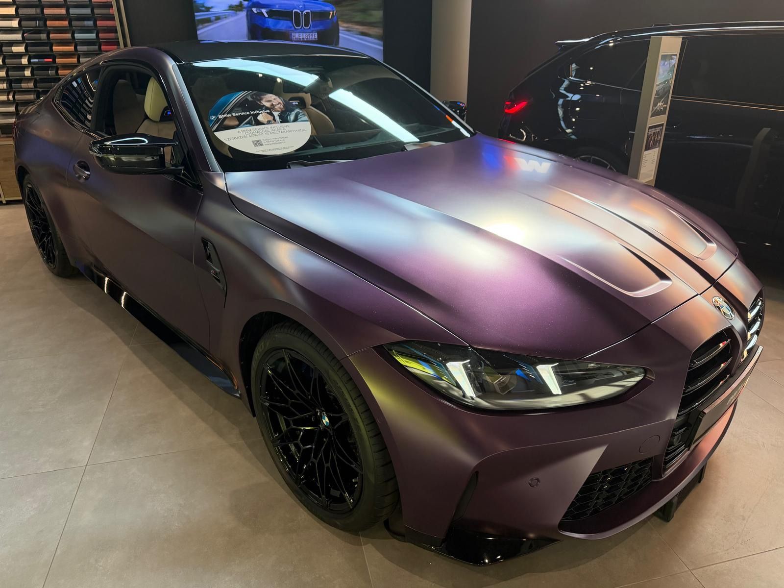 BMW M4, FrozenPurple Metallic *xdrive*