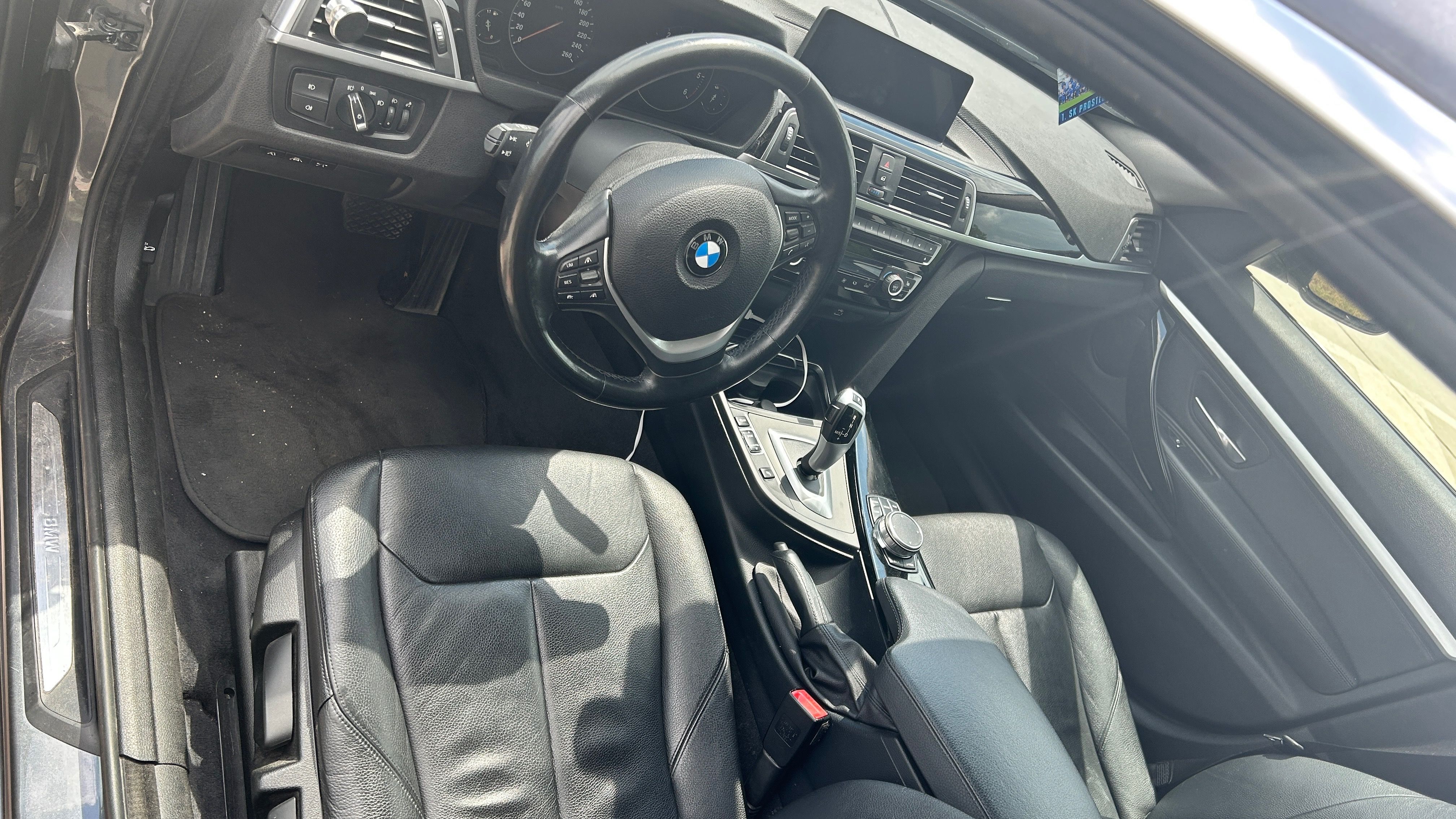 BMW Řada 3, BMW 3 GT 320D 140kW xDrive - fotka 6