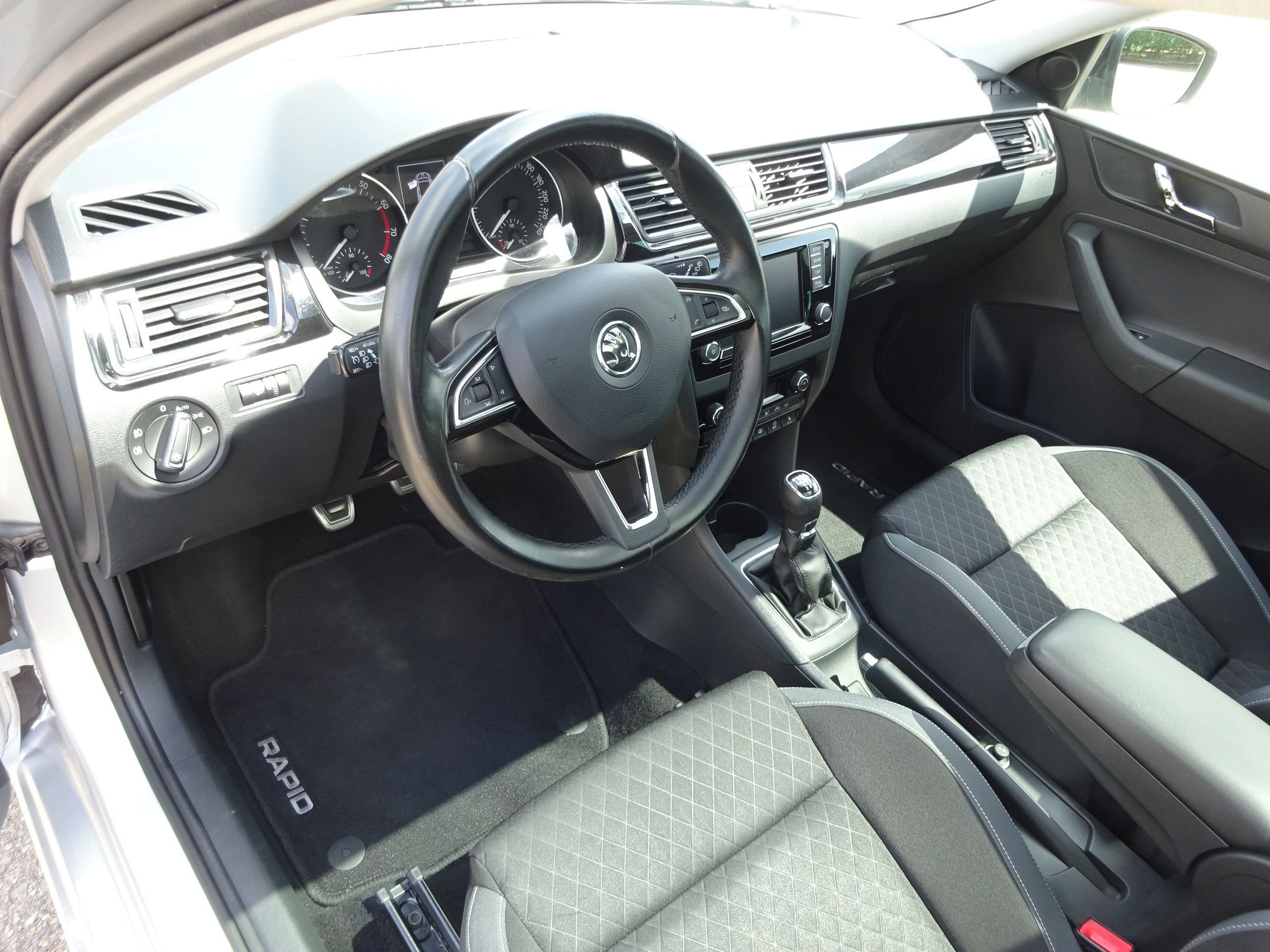 Škoda Rapid, 1.2 TSI (81 KW) 6 rychlostí - fotka 5