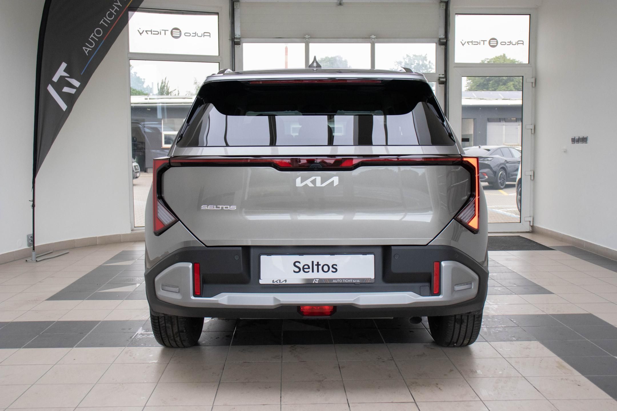 Kia Seltos, 1,6 T-GDi GPF 4x2 7DCT EXCLUSI - fotka 5