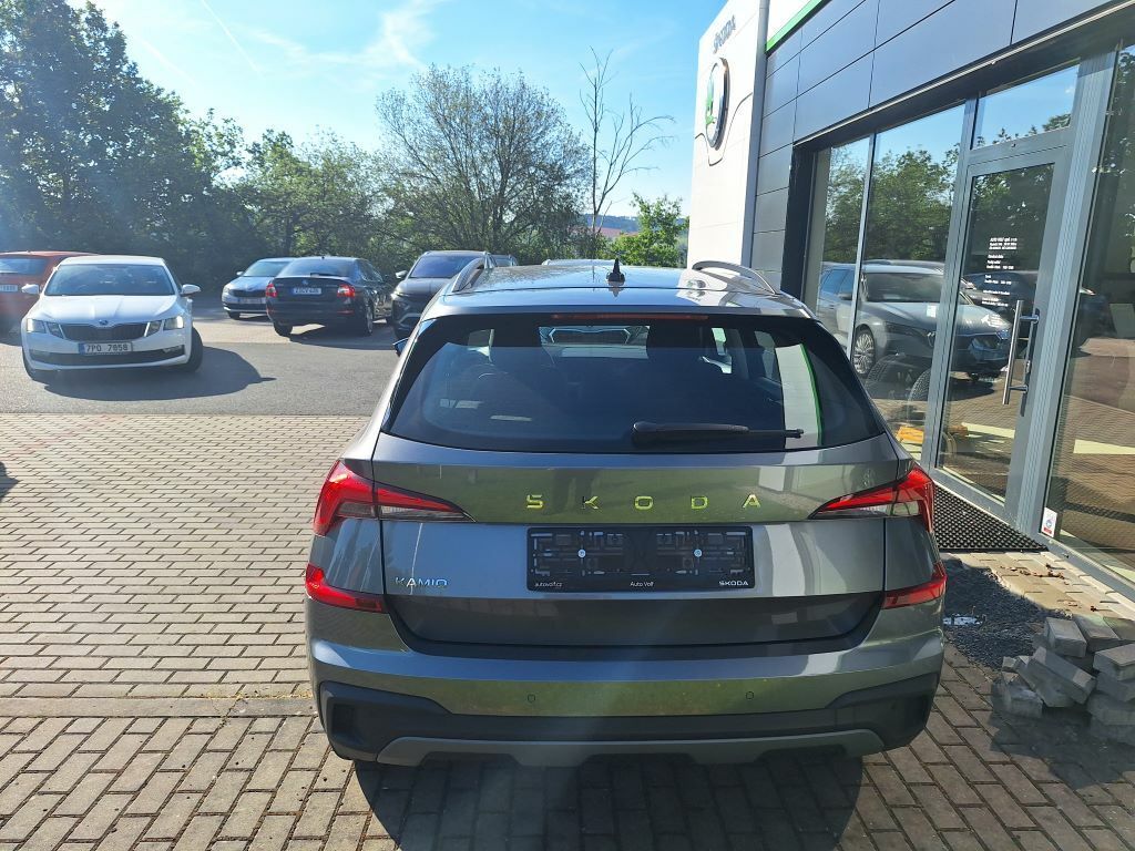 Škoda Kamiq, Selection 1,0TSI 70kW - fotka 6