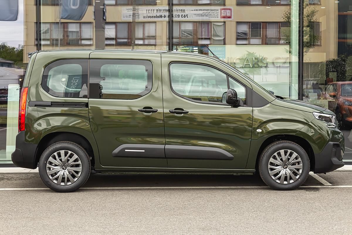 Citroën Berlingo, 1,5 PLUS Diesel 100k Manual - fotka 4
