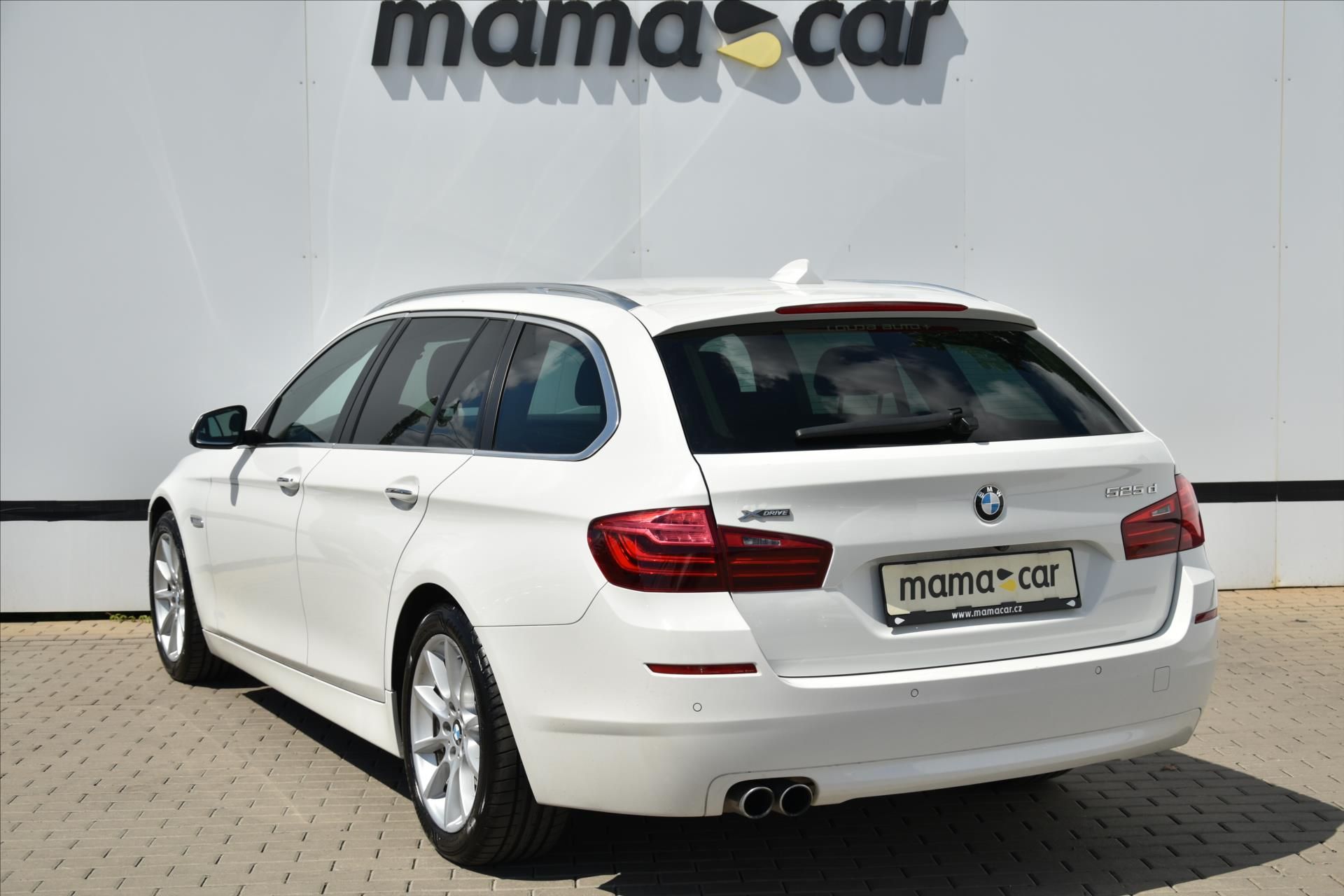 BMW Řada 5, 525D XDRIVE 160 kW SERV.KN. ČR - fotka 5