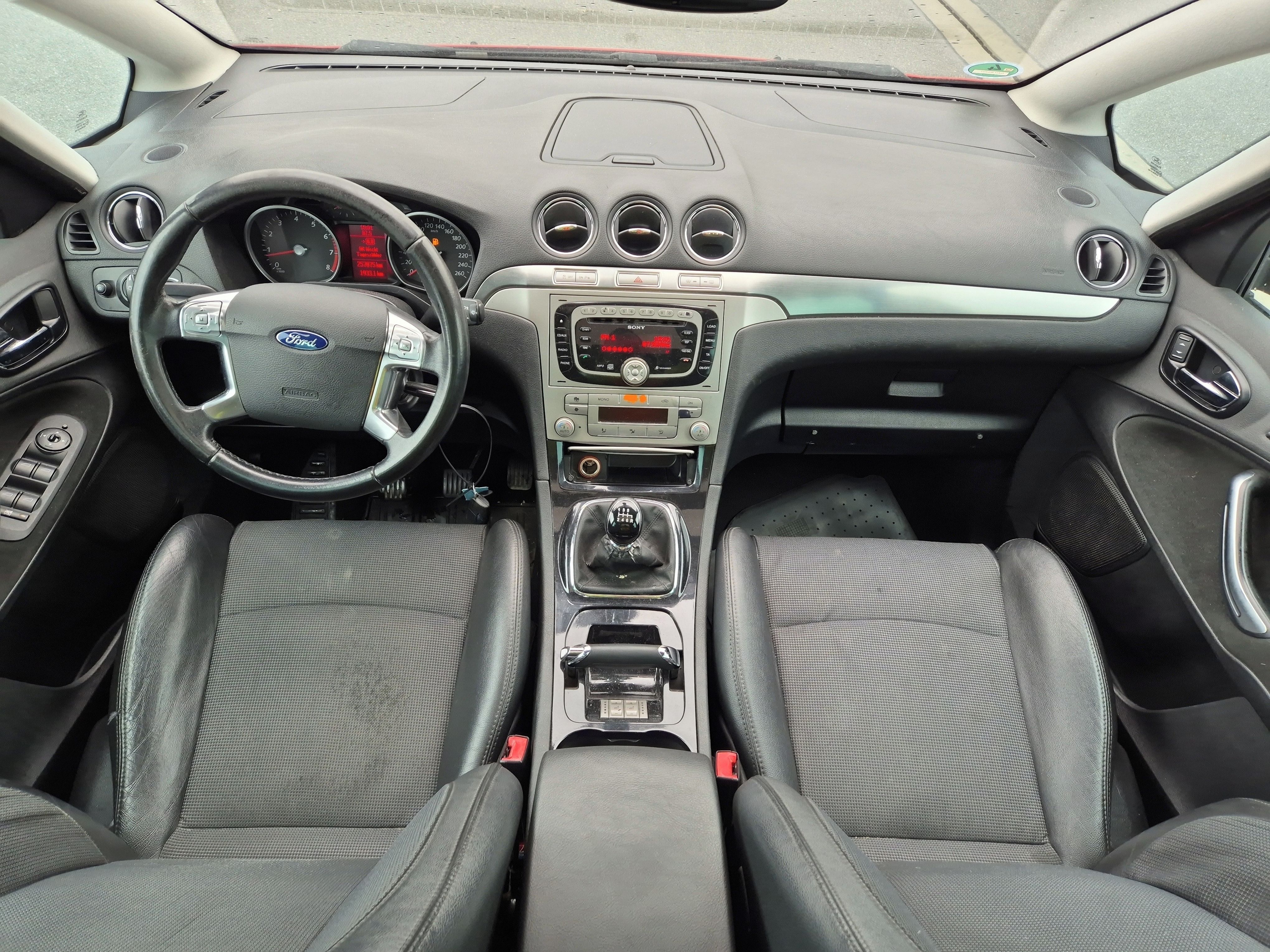 Ford S-MAX, 2,5 Titanium - fotka 5