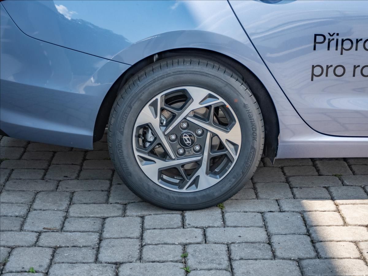 Hyundai i30, WG 1,6TGDI DCT STYLE - fotka 4