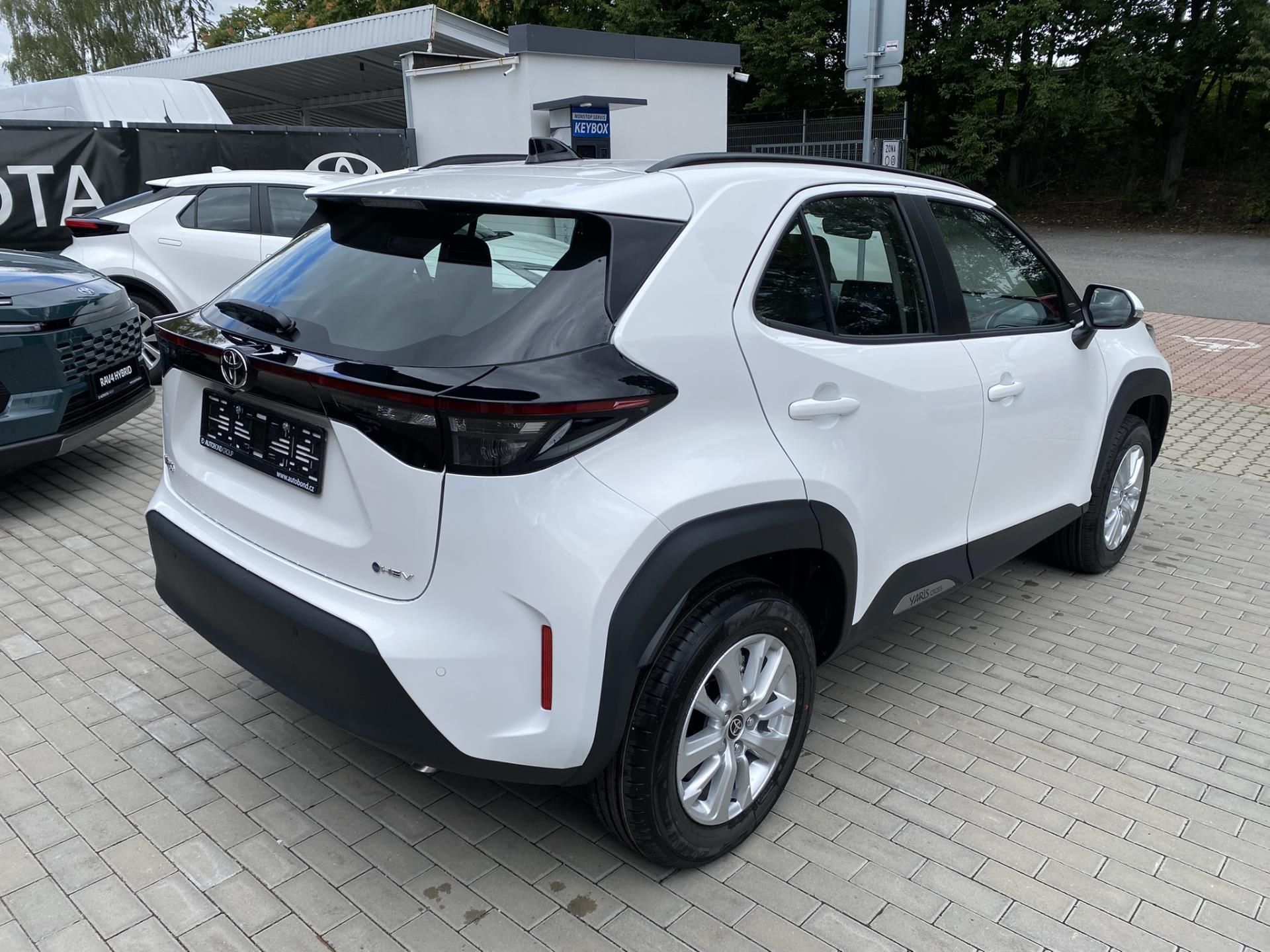 Toyota Yaris Cross, 1.5 HEV COMFORT - fotka 6