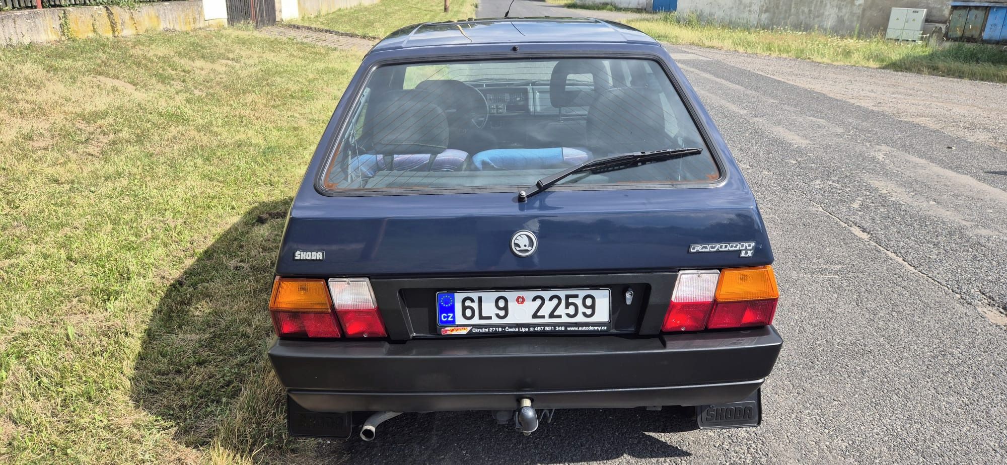 Škoda Favorit, garážovaný, perfektní stav - fotka 3