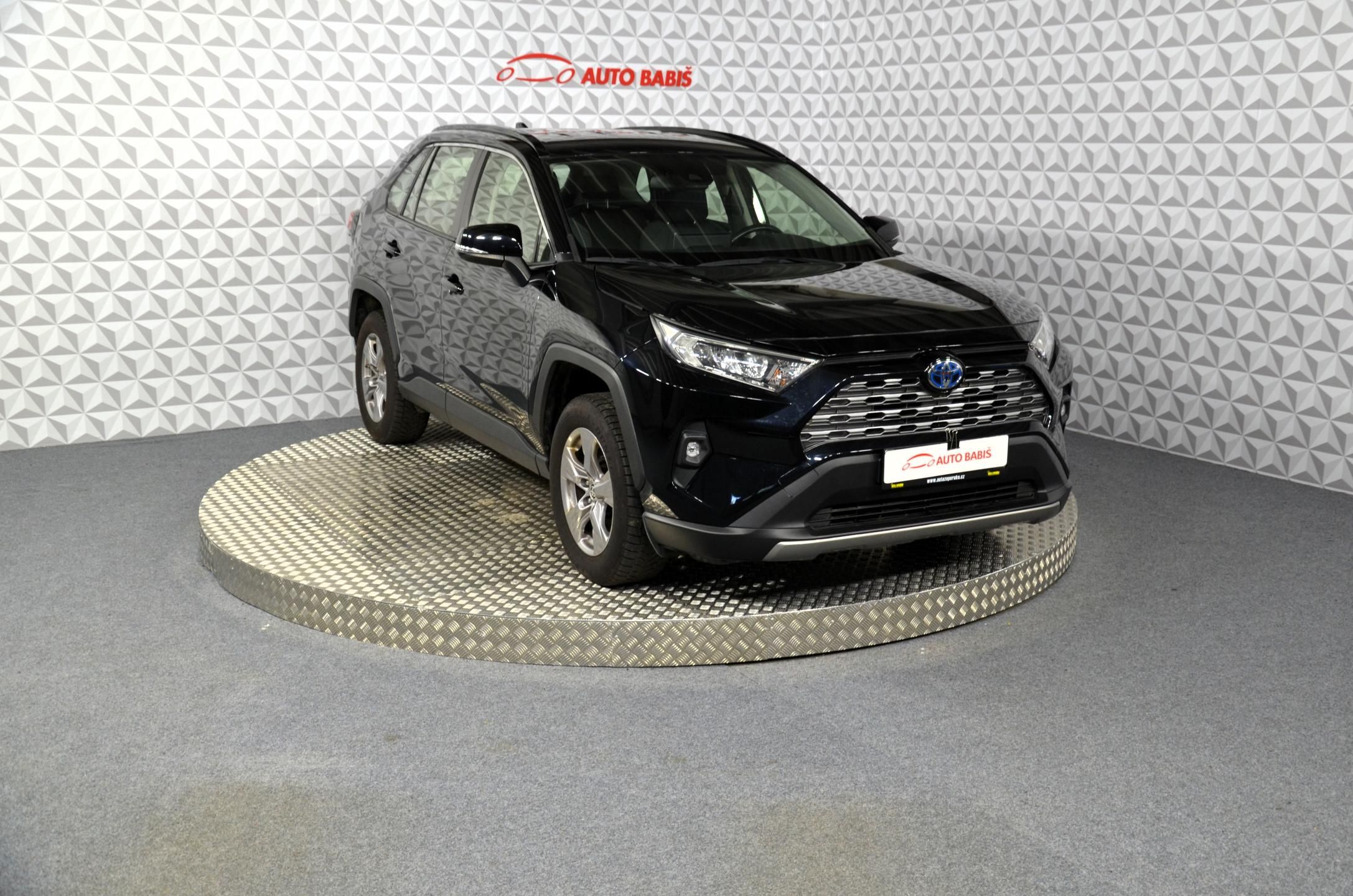 Toyota Rav4, 2.5 Hybrid Comfort 4WD e-CVT - fotka 3