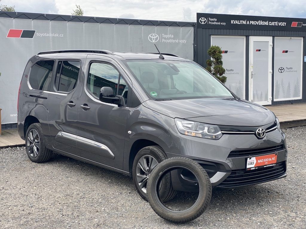Toyota Proace City Verso, 1.2iT, ČR, Family, 7 míst