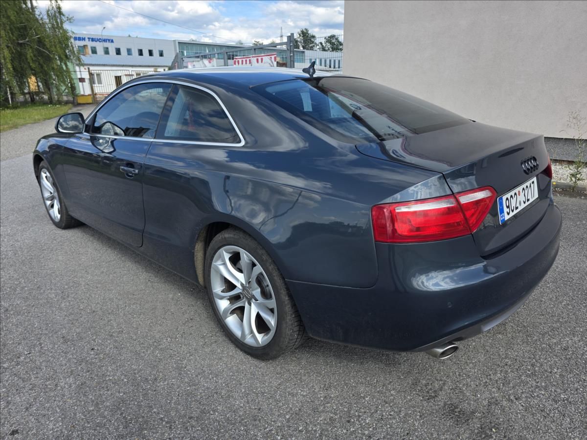 Audi A5, 3,0 3.0TDI 176KW QUATTRO S-LIN - fotka 4
