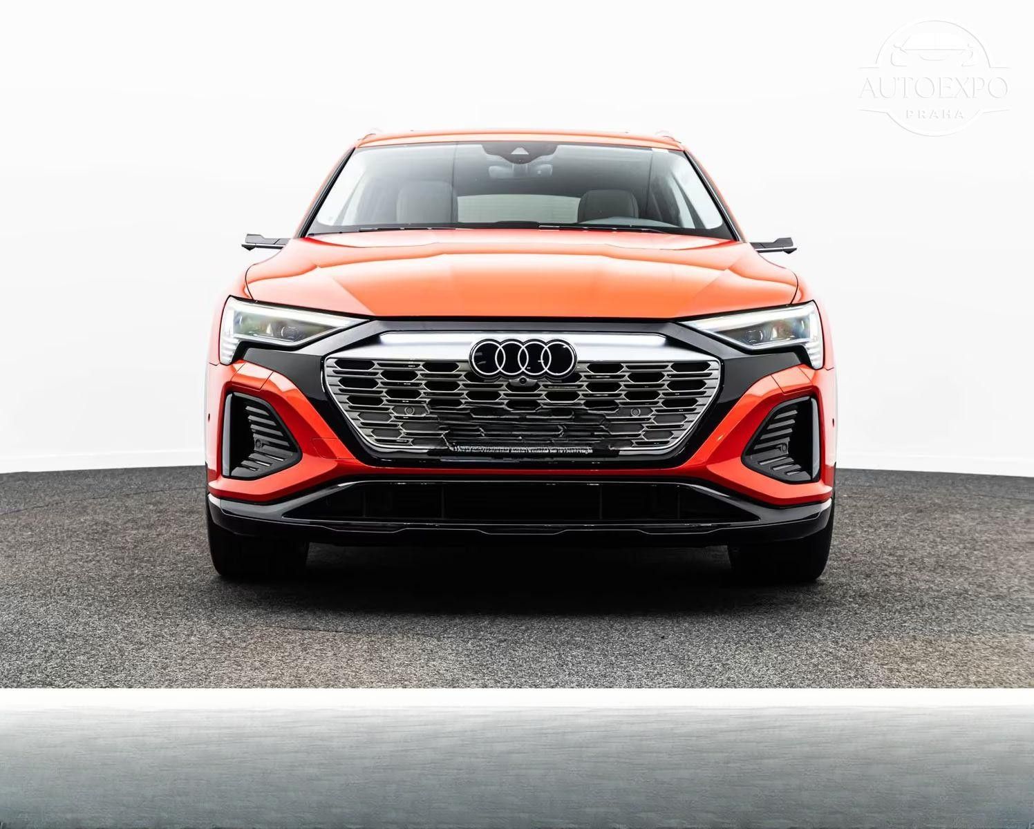 Audi Q8 e-tron, Q8 E-TRON 50 S LINE BLACK - fotka 2