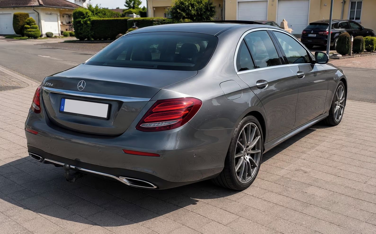 Mercedes-Benz Třídy E, Mercedes-Benz E 220 d AMG Line - fotka 6