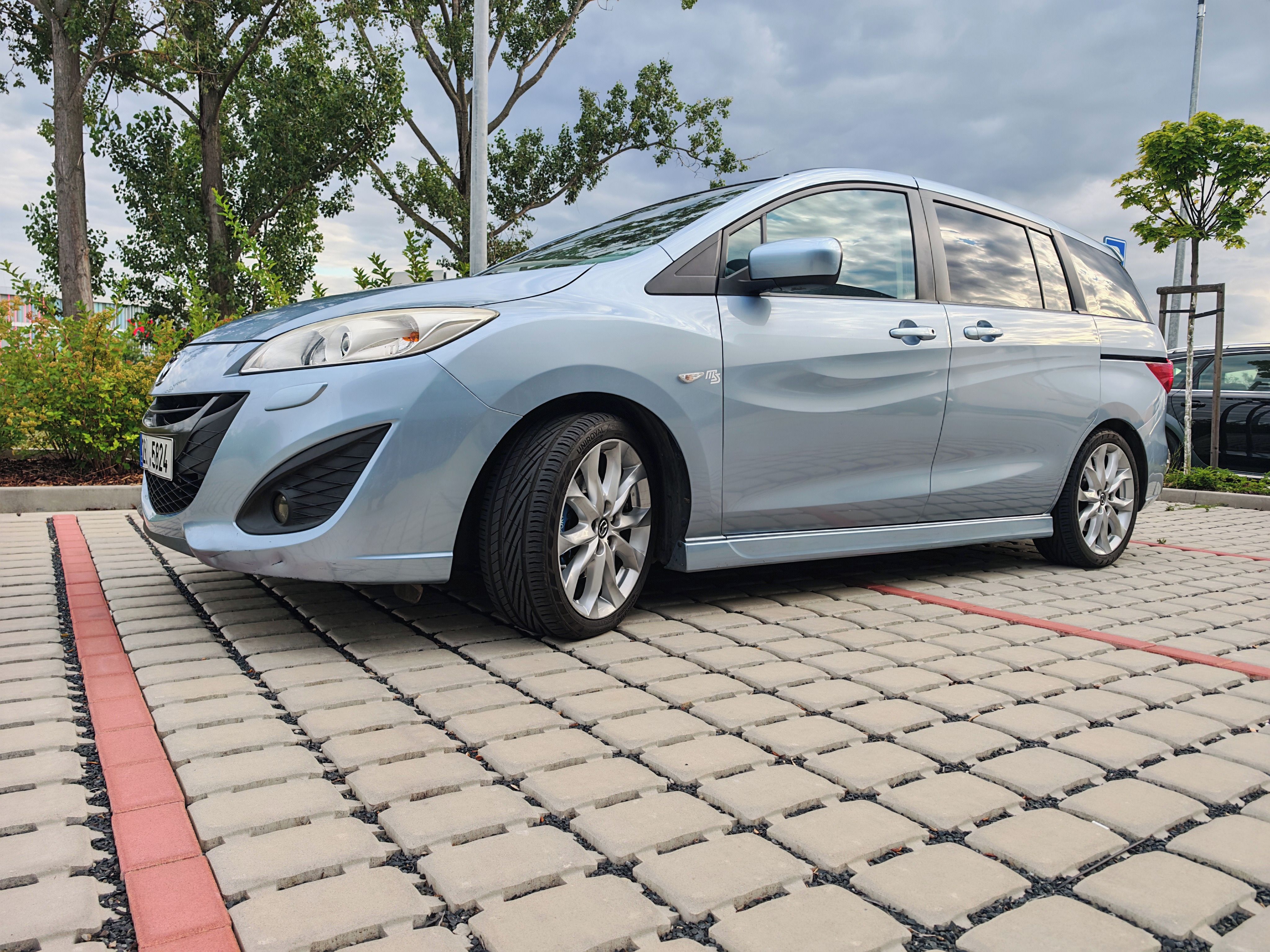 Mazda 5, 2,0 110 kW SPORT LINE - fotka 4