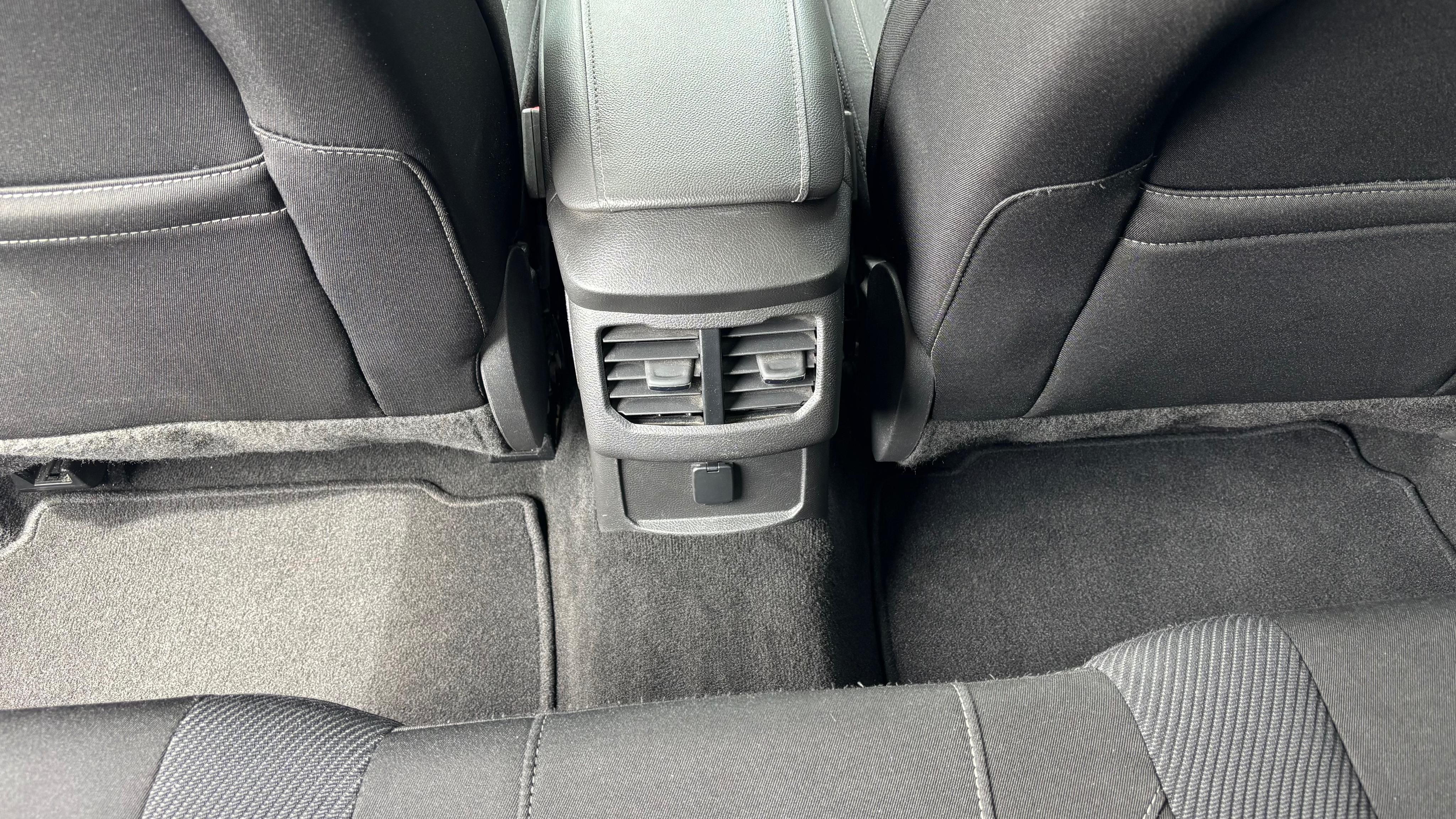Ford Mondeo - fotka 6