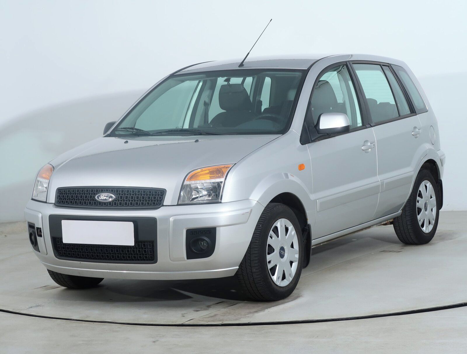 Ford Fusion, 1.4, ČR,1.maj - fotka 2