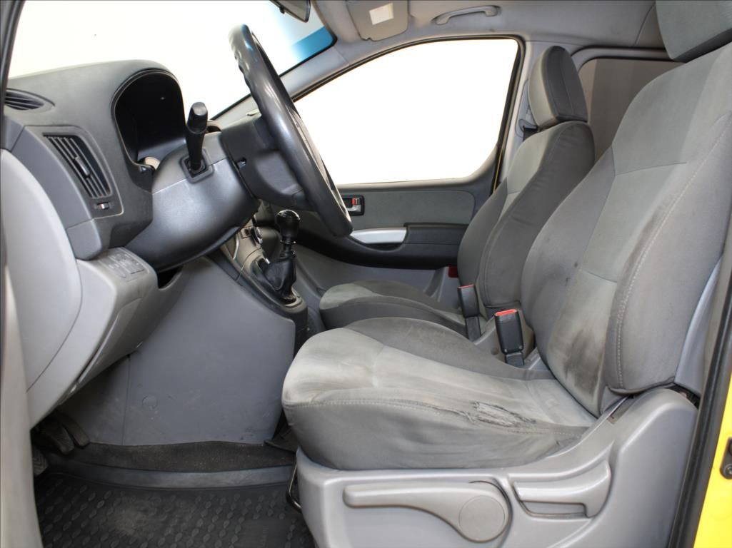 Hyundai H 1, 2,5 CRDi MT Tour 8-míst ČR - fotka 6