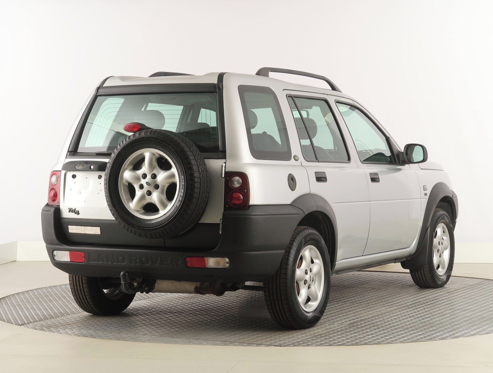 Land Rover Freelander, 2.0 TD4, 4X4, Tažné, polokůže - fotka 5