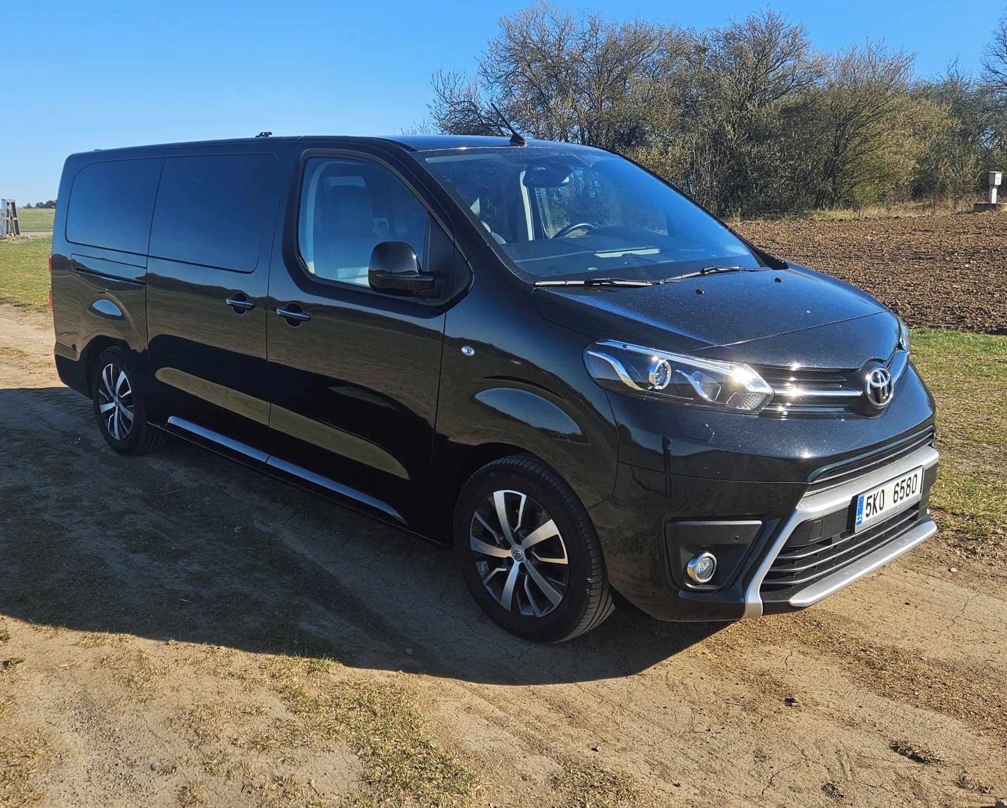 Toyota Proace, výbava VIP, záruka do 5/2027 - fotka 3