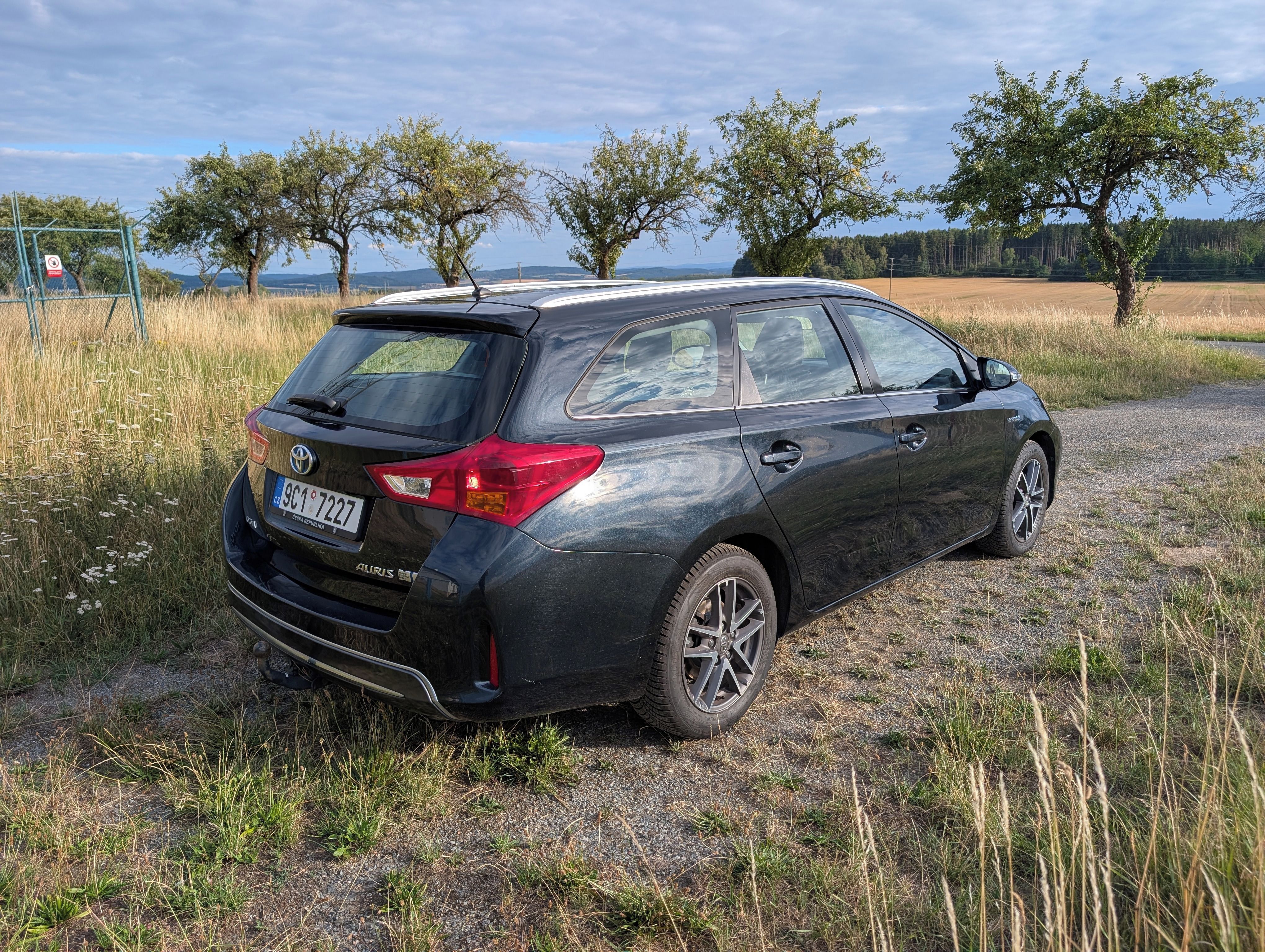 Toyota Auris, Toyota Auris TS HYBRID - fotka 2