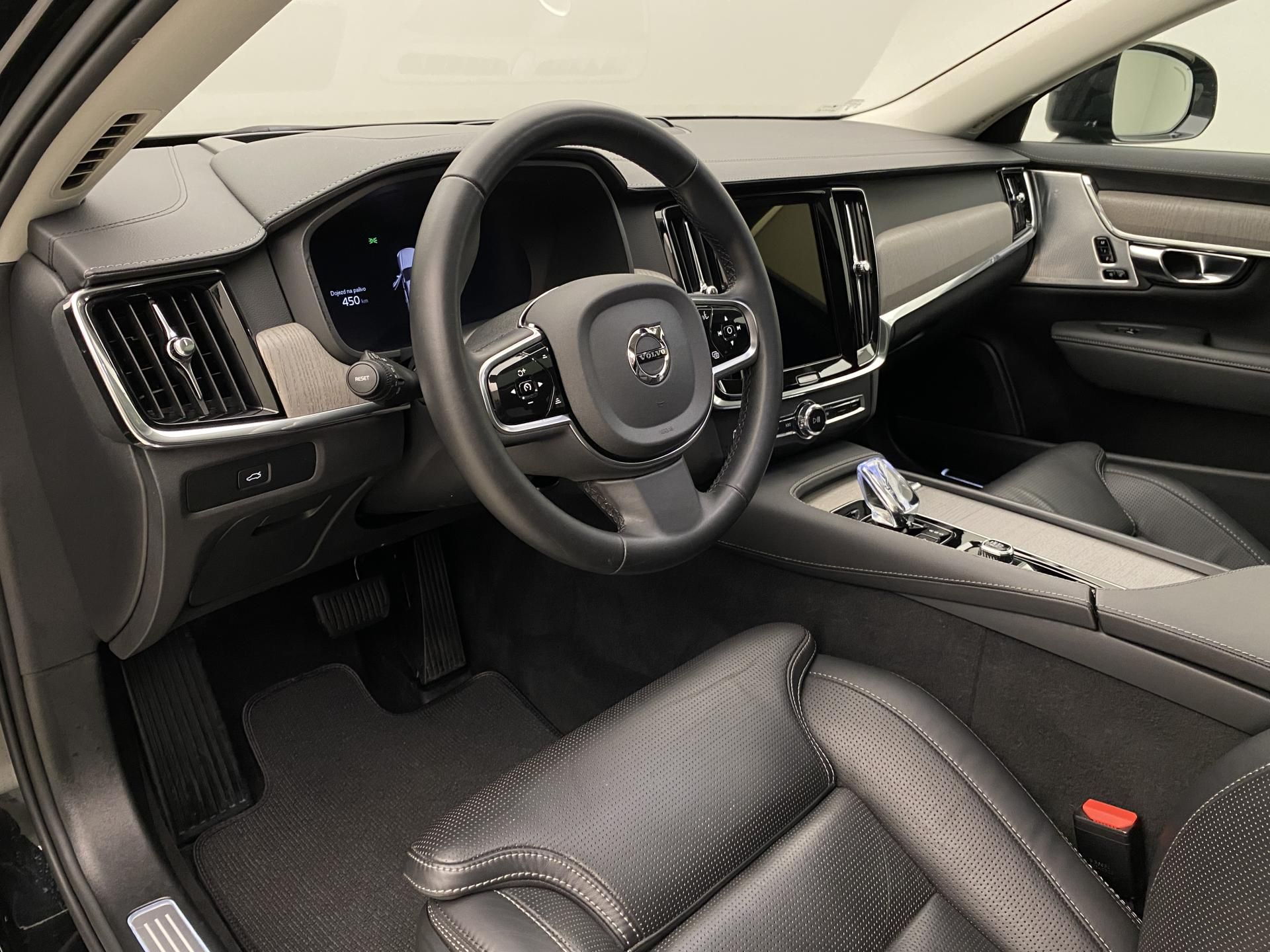 Volvo V90, CC B5 AWD ULTIMATE AUT - fotka 4