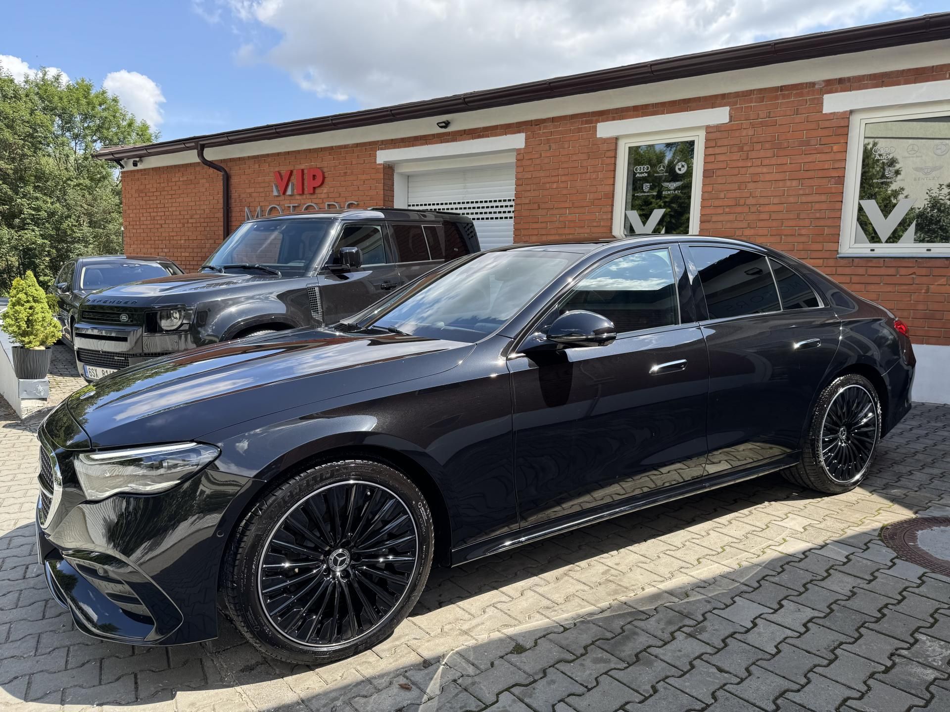 Mercedes-Benz Třídy E, E450d-4M-AMG-NEZ.T-3D-R20-ČR - fotka 2