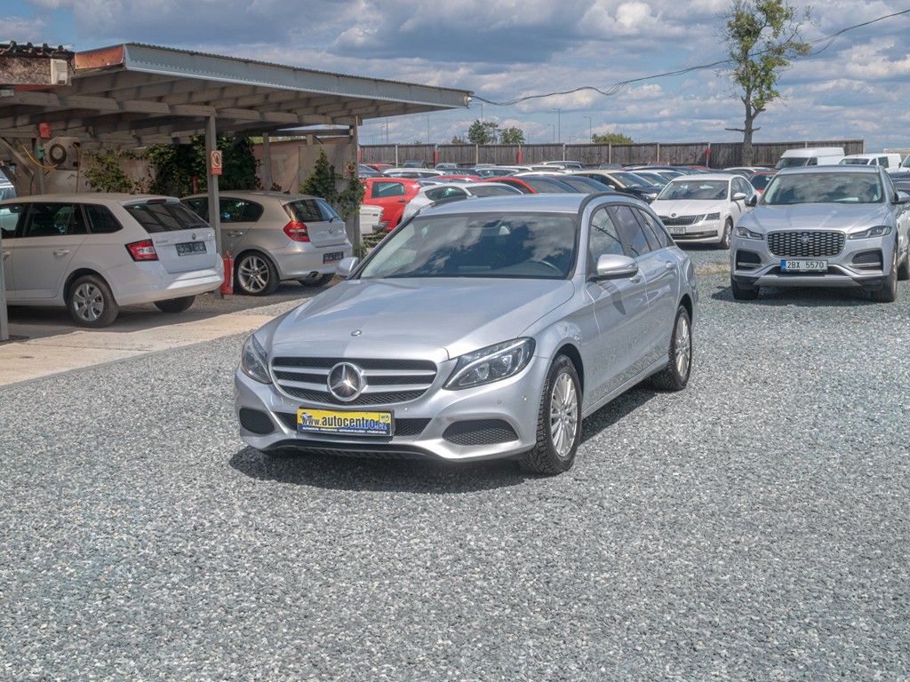 Mercedes-Benz Třídy C, 220CDI LED – NAVIGACE