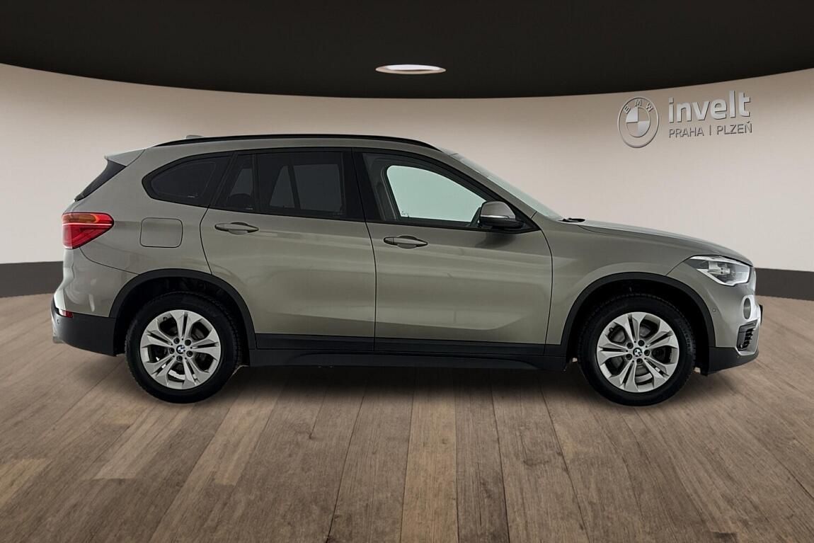 BMW X1, xDrive18d - fotka 2