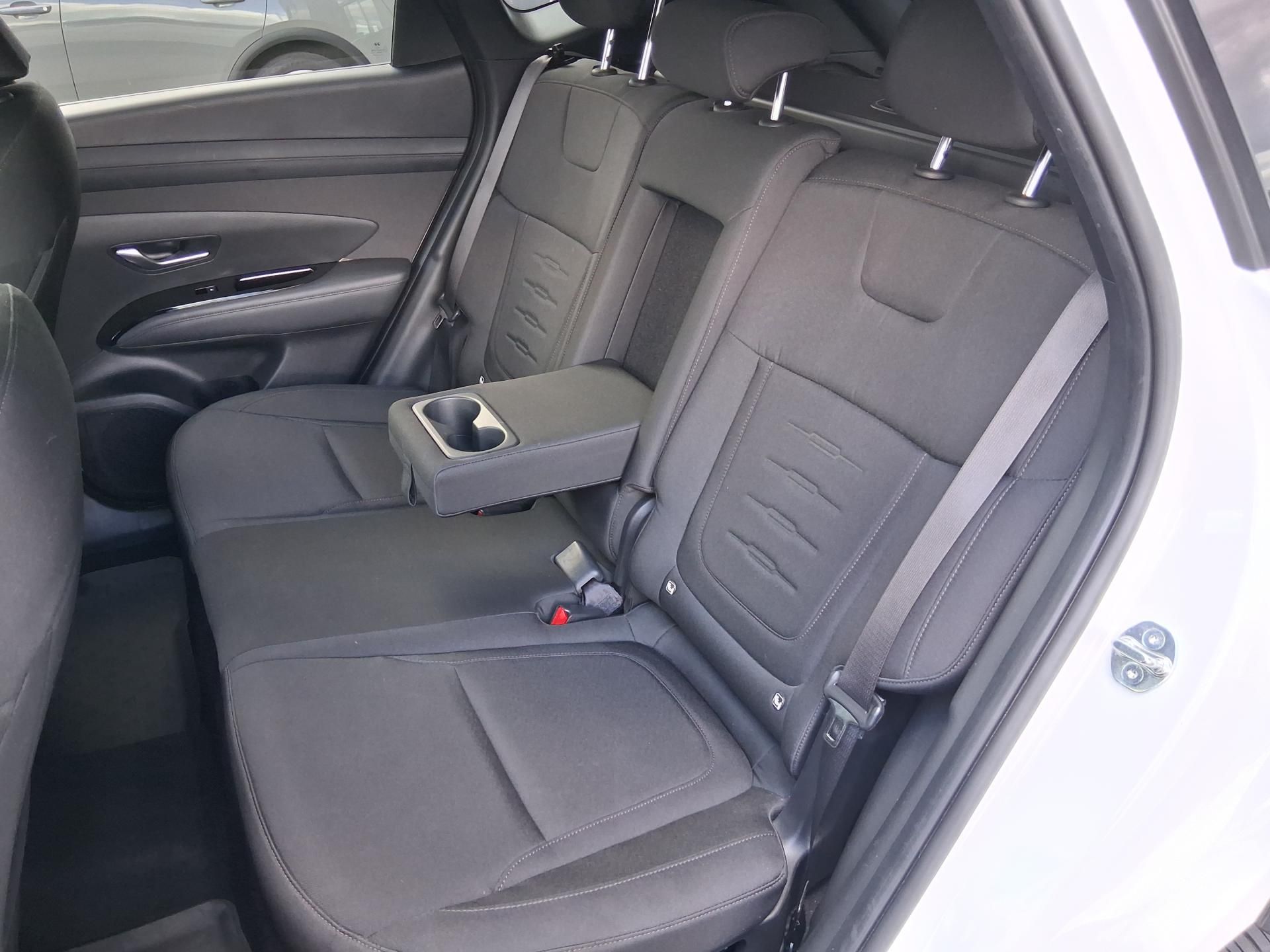 Hyundai Tucson, STYLE 1.6 T-GDi HEV 4x4 158 kW - fotka 5