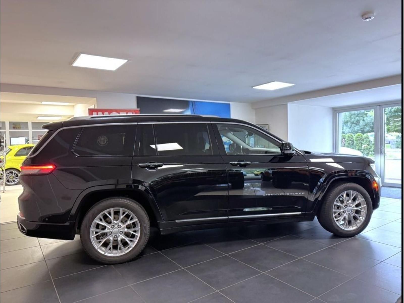 Jeep Grand Cherokee, L 3,6 V6 291k 4x4 AT8 ZF - fotka 4