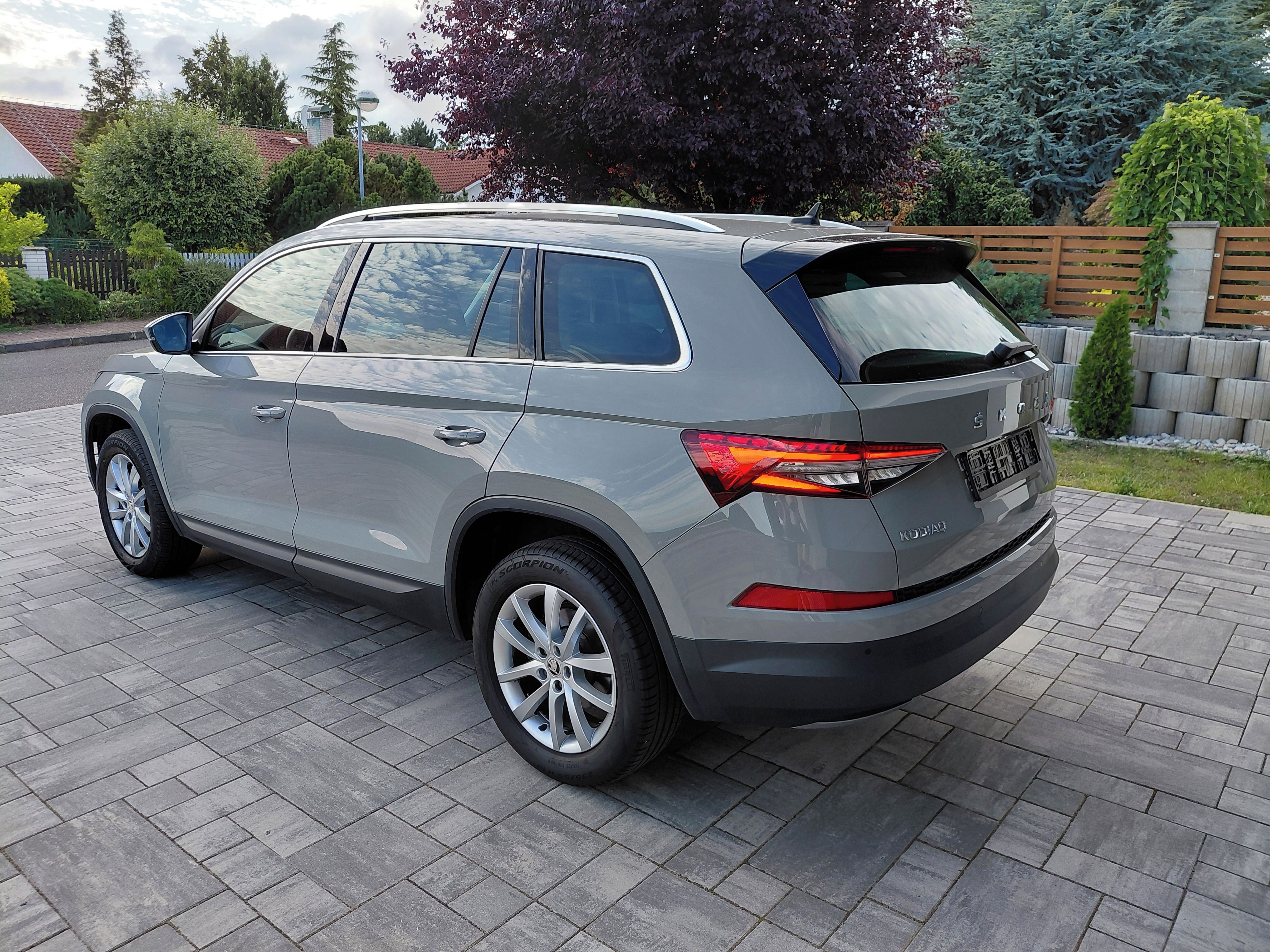 Škoda Kodiaq, 2.0 tdi STYLE 4x4 110kw Matrix - fotka 4