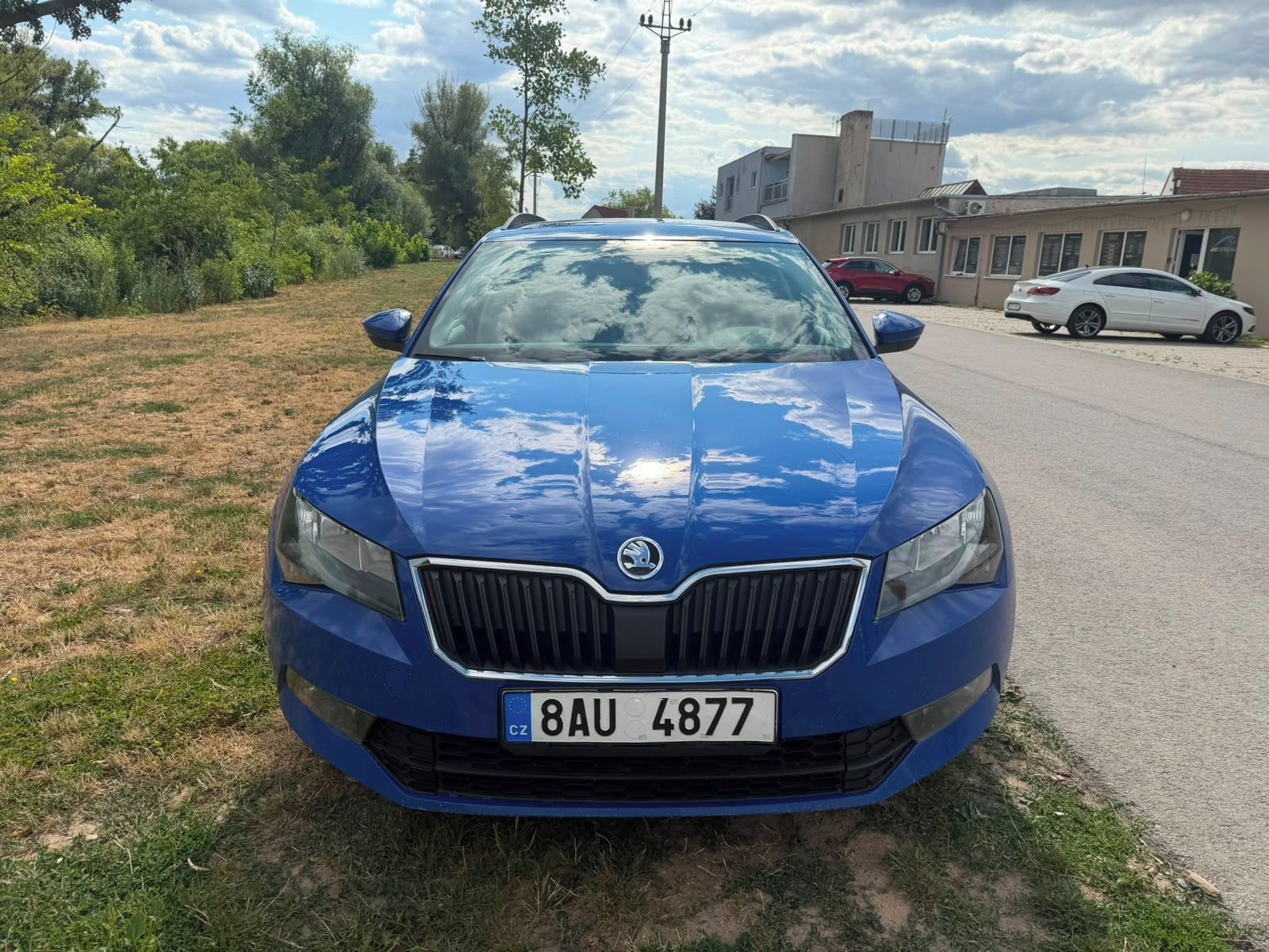 Škoda Superb, 2.0 TDI Plný servis - fotka 2
