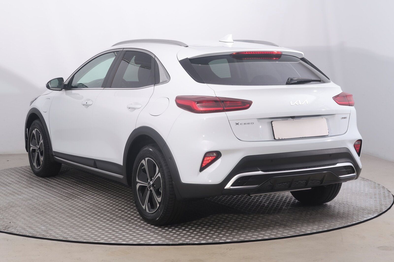 Kia XCee´d, Plug-in-Hybrid, Premium, DPH - fotka 4