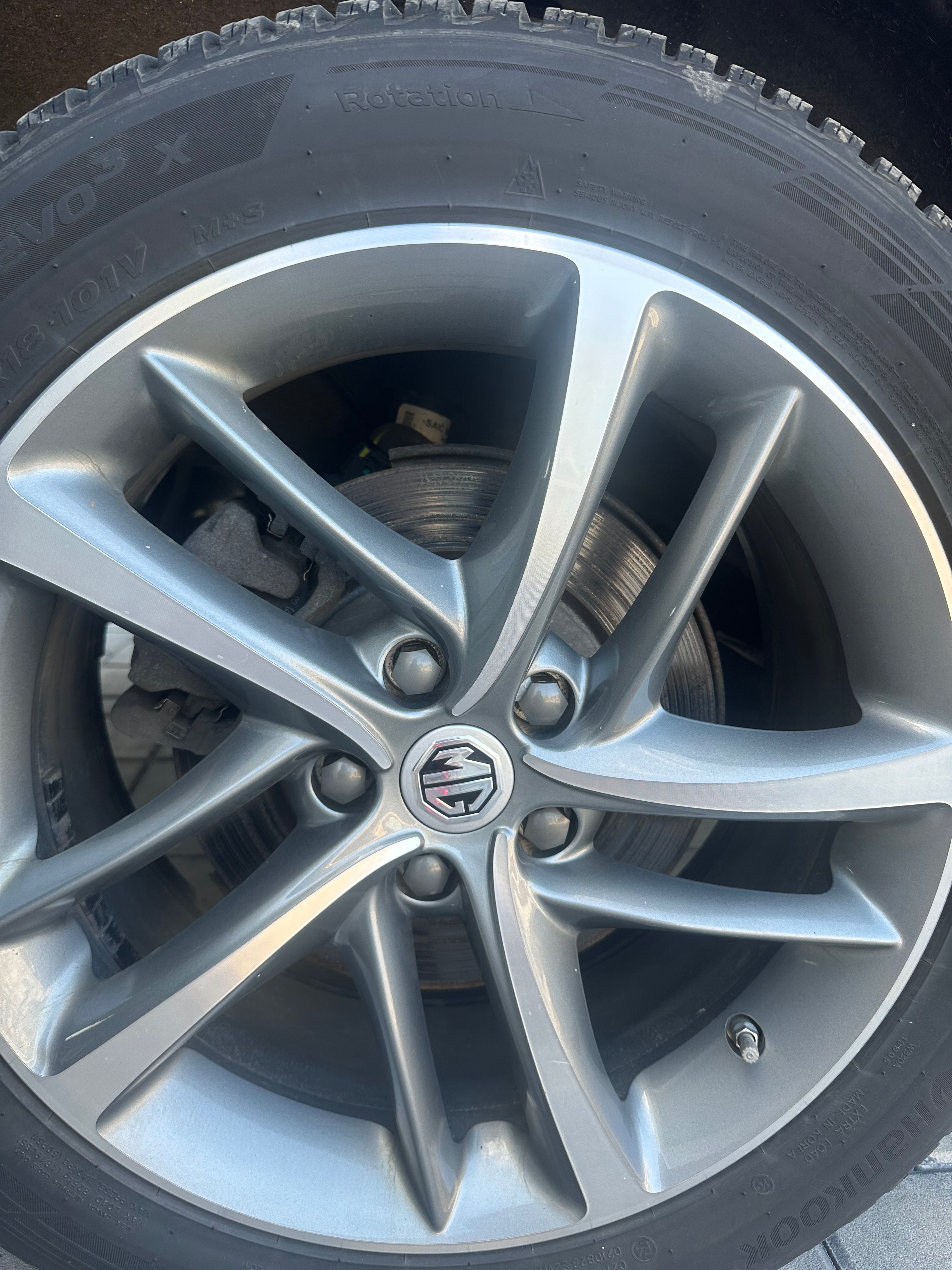 MG eHS, MG EHS plug in hybrid exclusiv - fotka 4