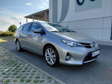 1.8 73KW HYBRID,SERVISOVANÉ