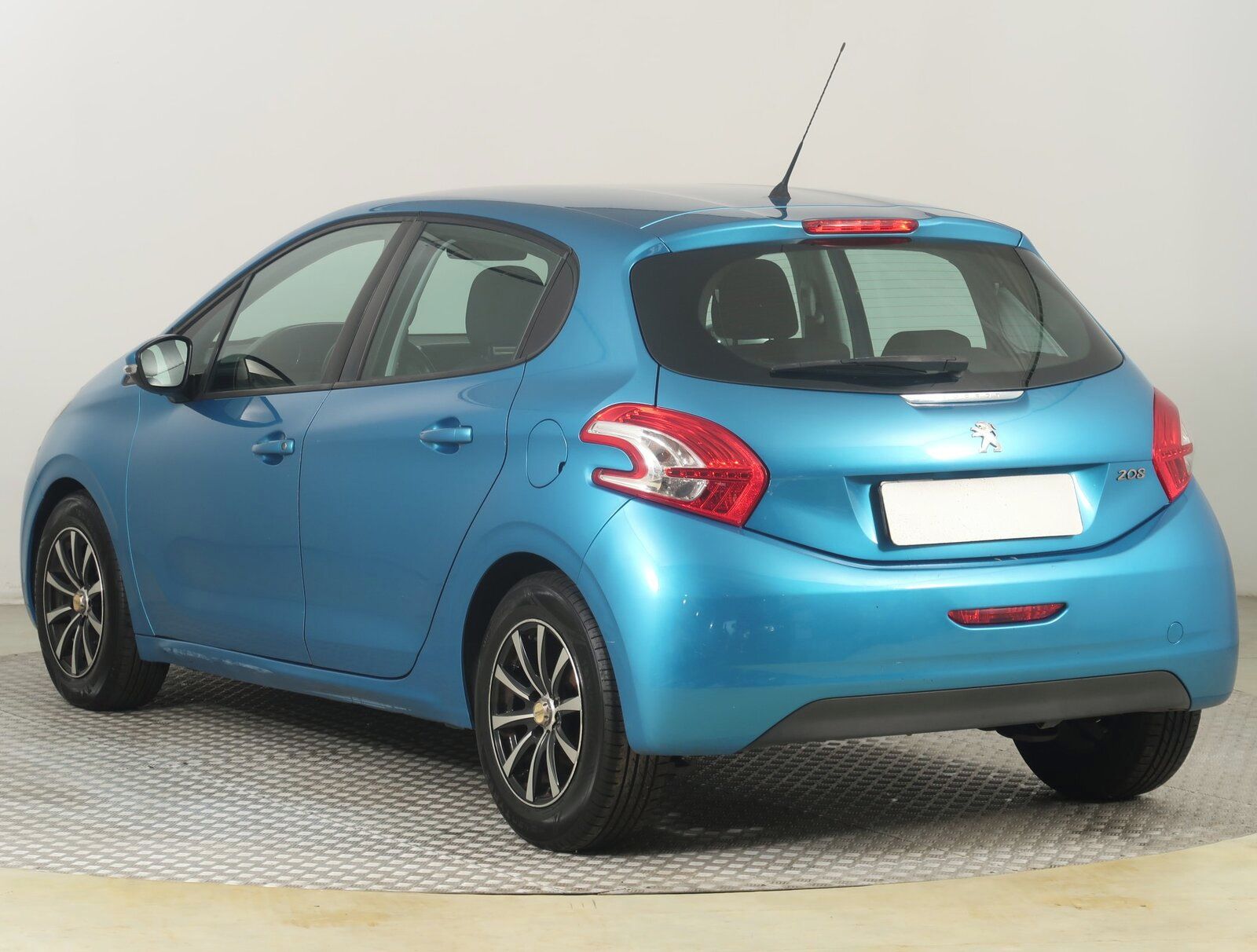 Peugeot 208, 1.4 HDI, po STK, CZ doklady - fotka 4