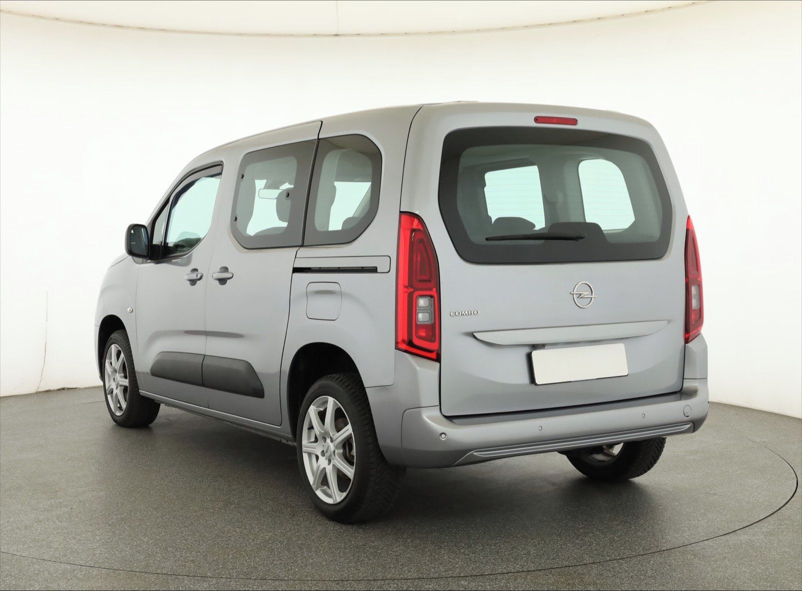Opel Combo, 1.2 Turbo, Edition, 5Míst - fotka 4
