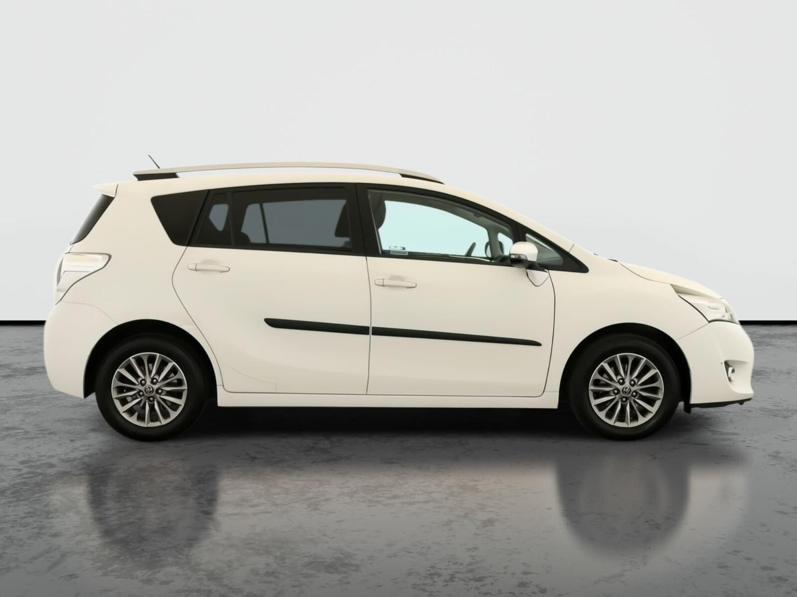 Toyota Verso, 1.8 Valvematic, Serv.kniha - fotka 6