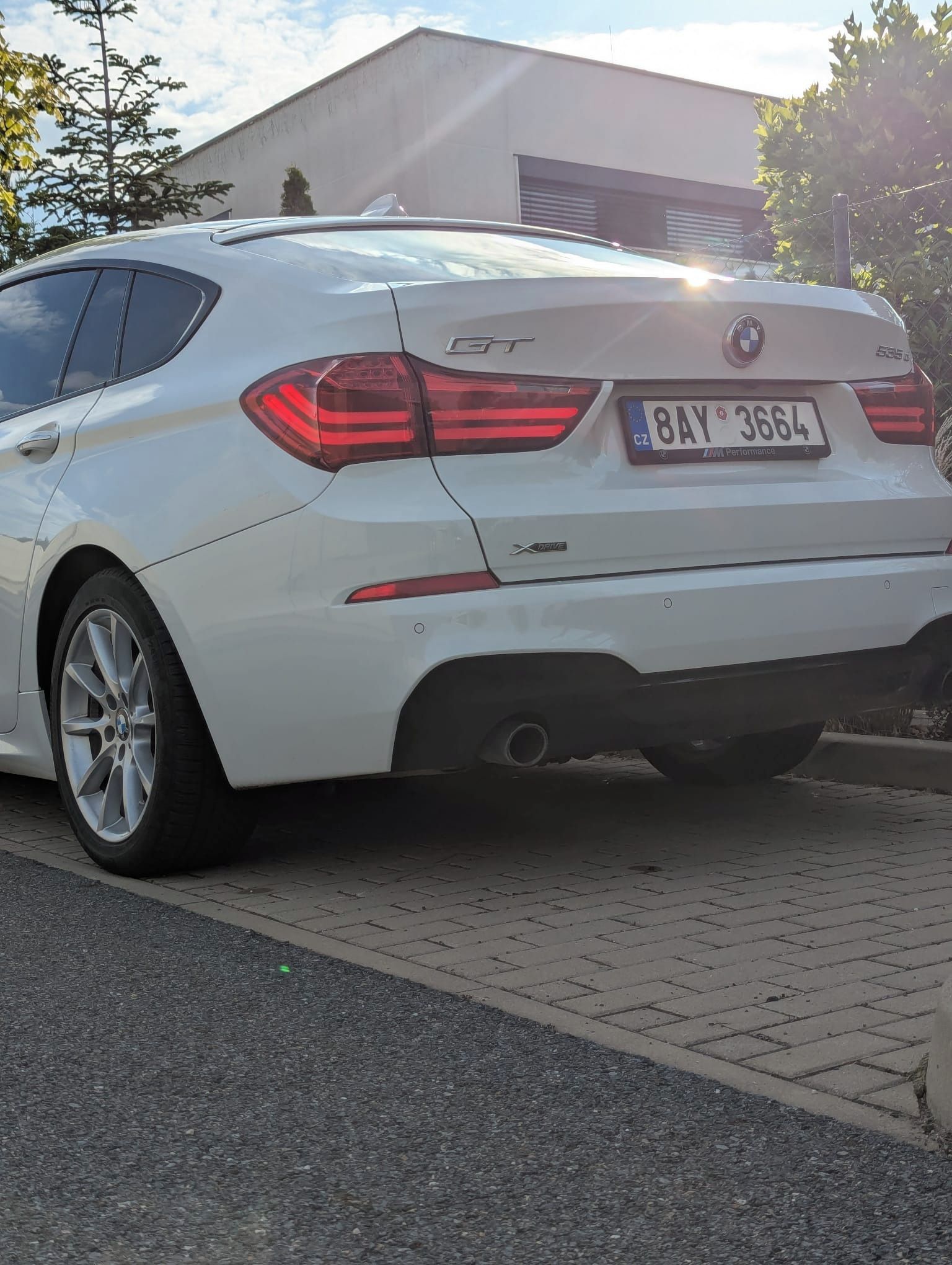 BMW Řada 5, BMW 535d xDrive GT M-Paket 4x4 - fotka 3
