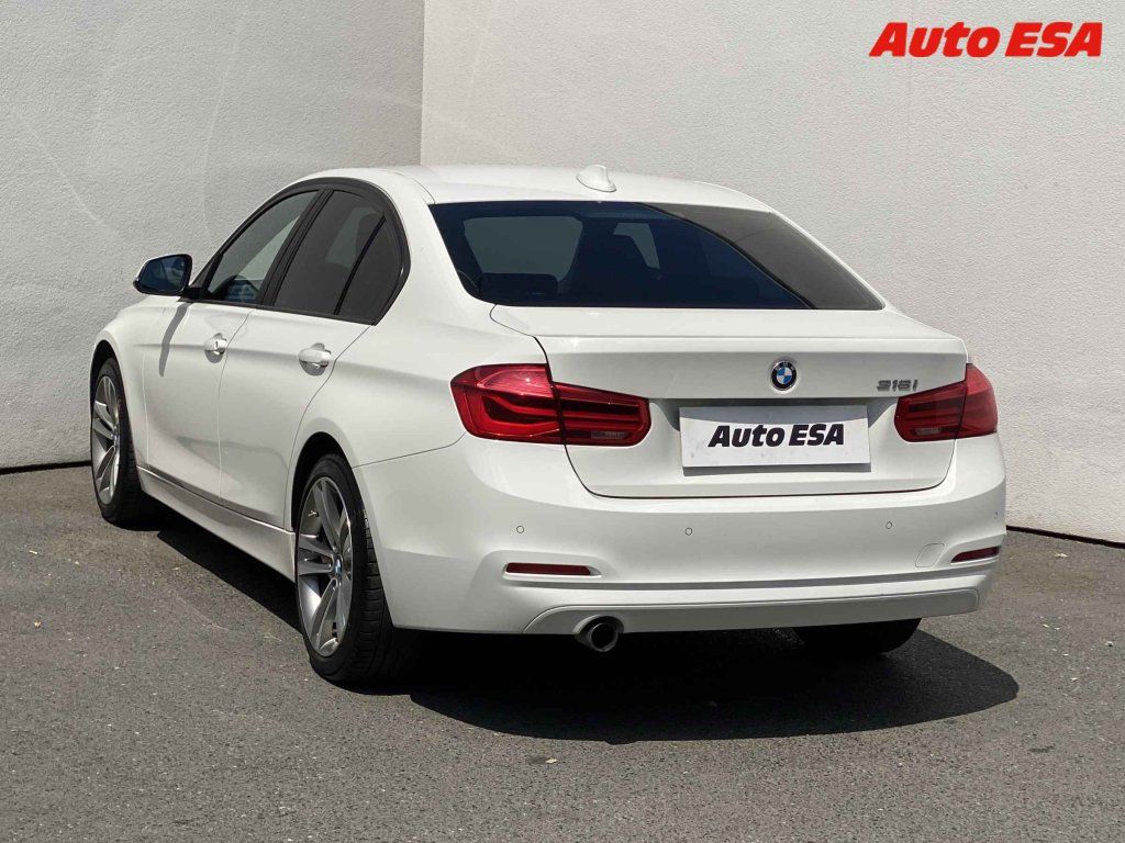 BMW Řada 3, 1.8i - fotka 6