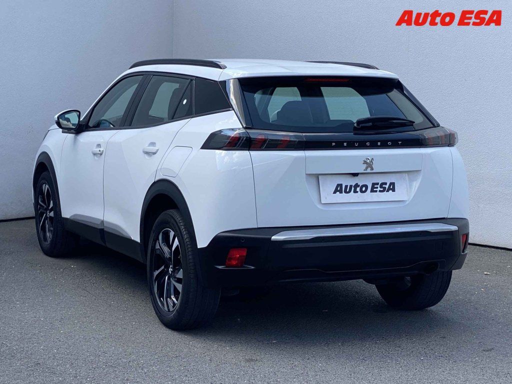 Peugeot 2008, 1.2 PT,Allure - fotka 6