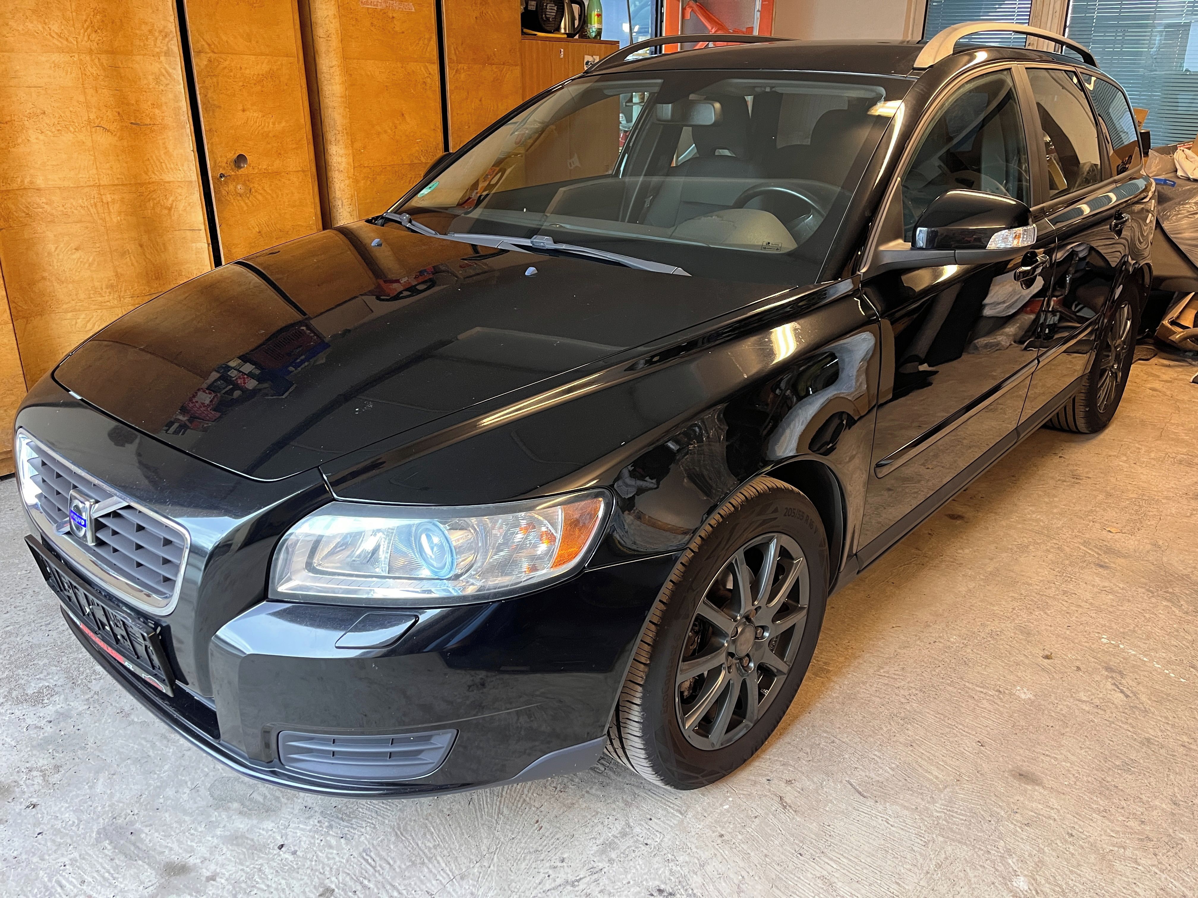 Volvo V50, 1.6D,XENON,SOUND,ALU16
