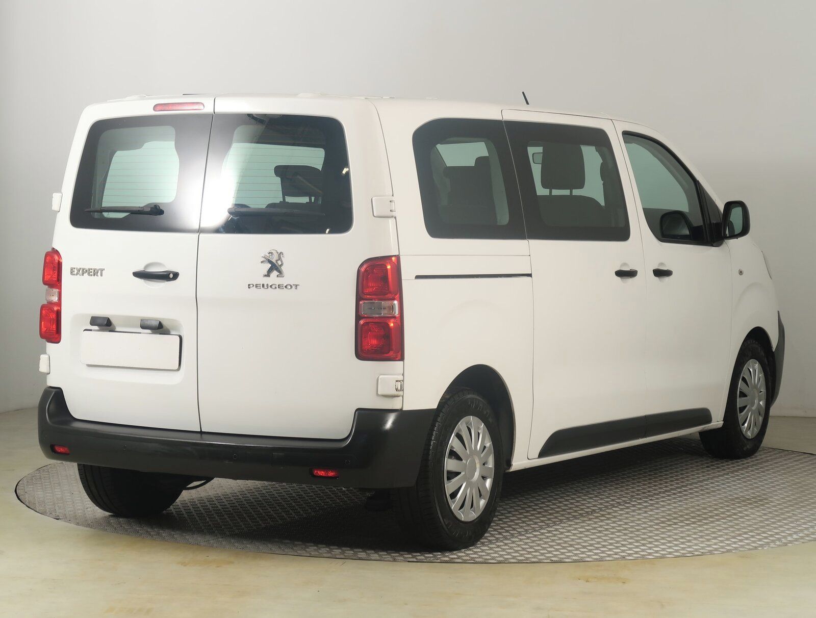 Peugeot Expert, 1.6 BlueHDi, Combi, 6 míst, L2 - fotka 5