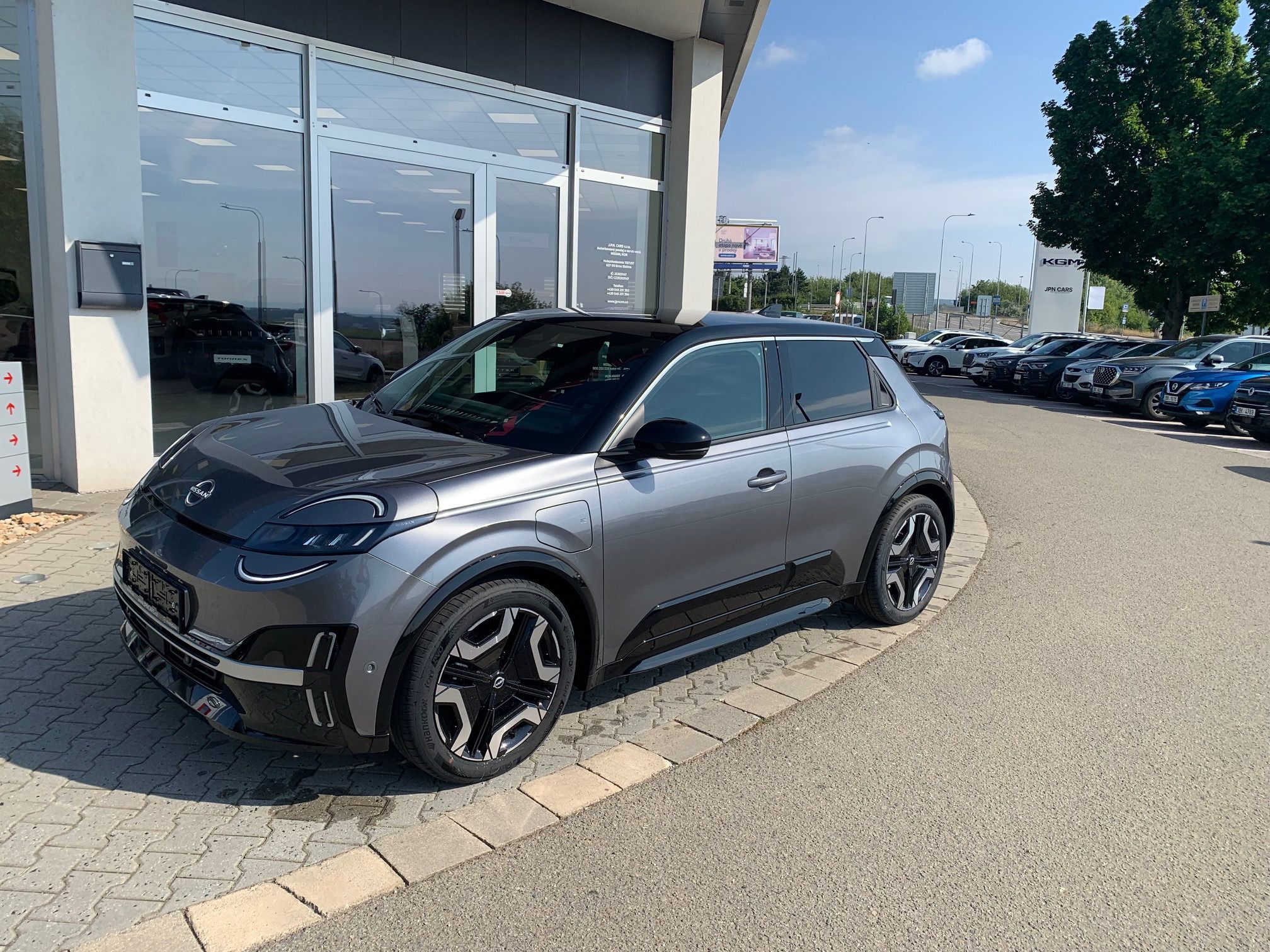 Nissan Micra, EVOLVE 52kWh + Two-tone