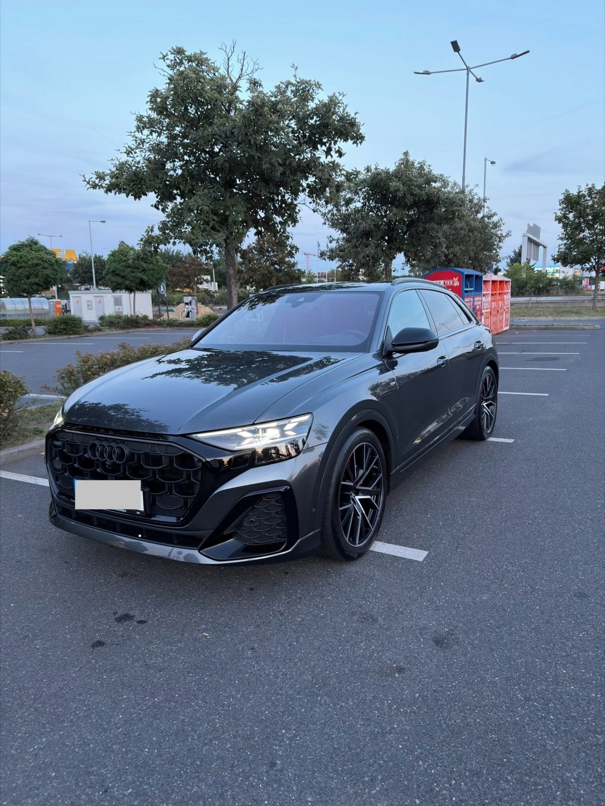 Audi Q8, 50TDI, FULL VYBAVA. PANO, B&O.