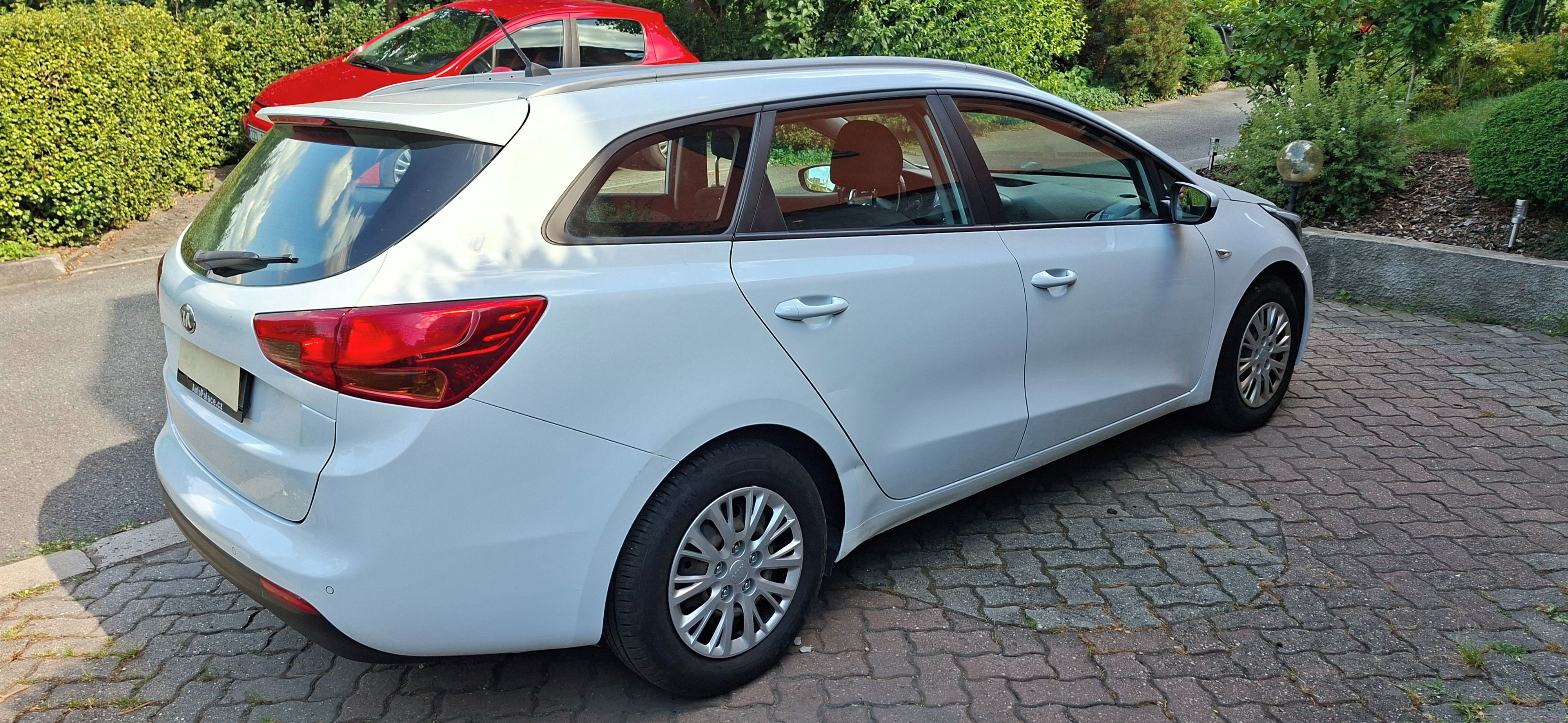 Kia Cee´d, 1,6 CRDI , ČR, 1.maj. serviska - fotka 5