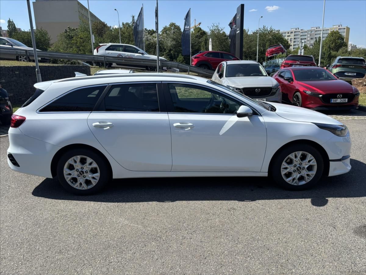 Kia Cee´d, 1,5 TGDi AT TOP ZÁRUKA ADAPTIV - fotka 6