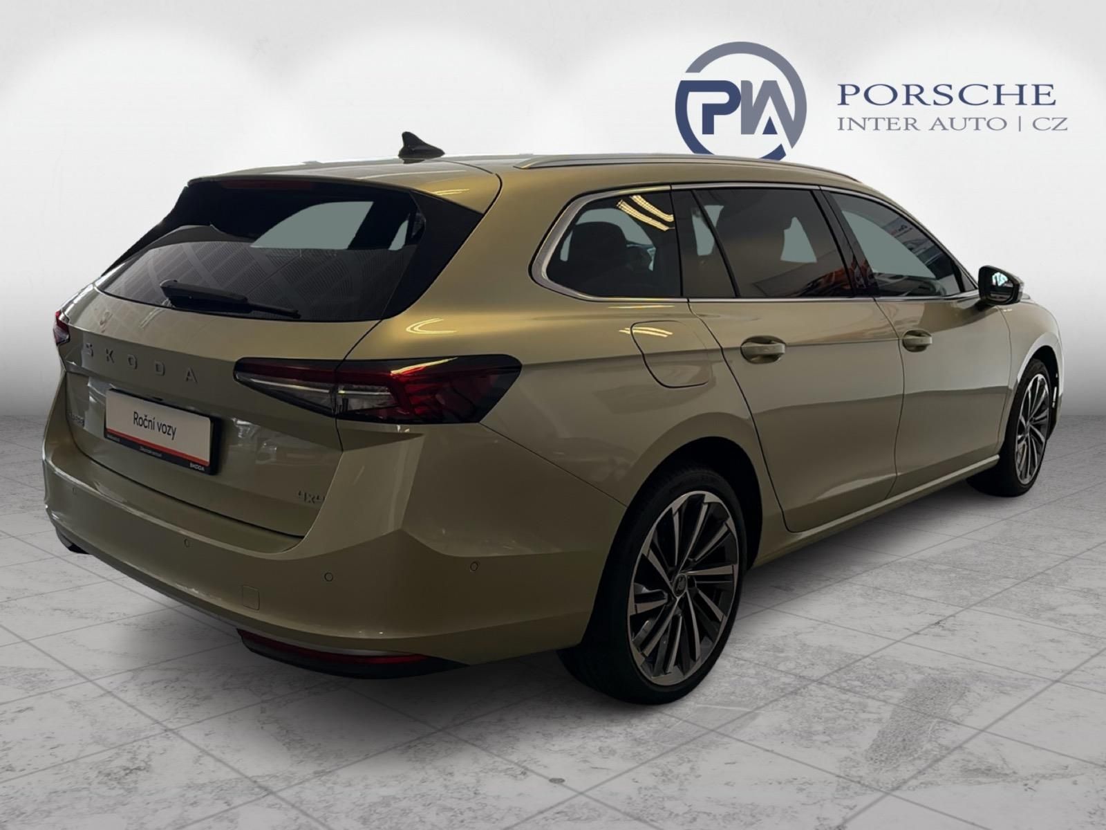 Škoda Superb, 2.0TDi L&K 142kW 4x4 - fotka 2
