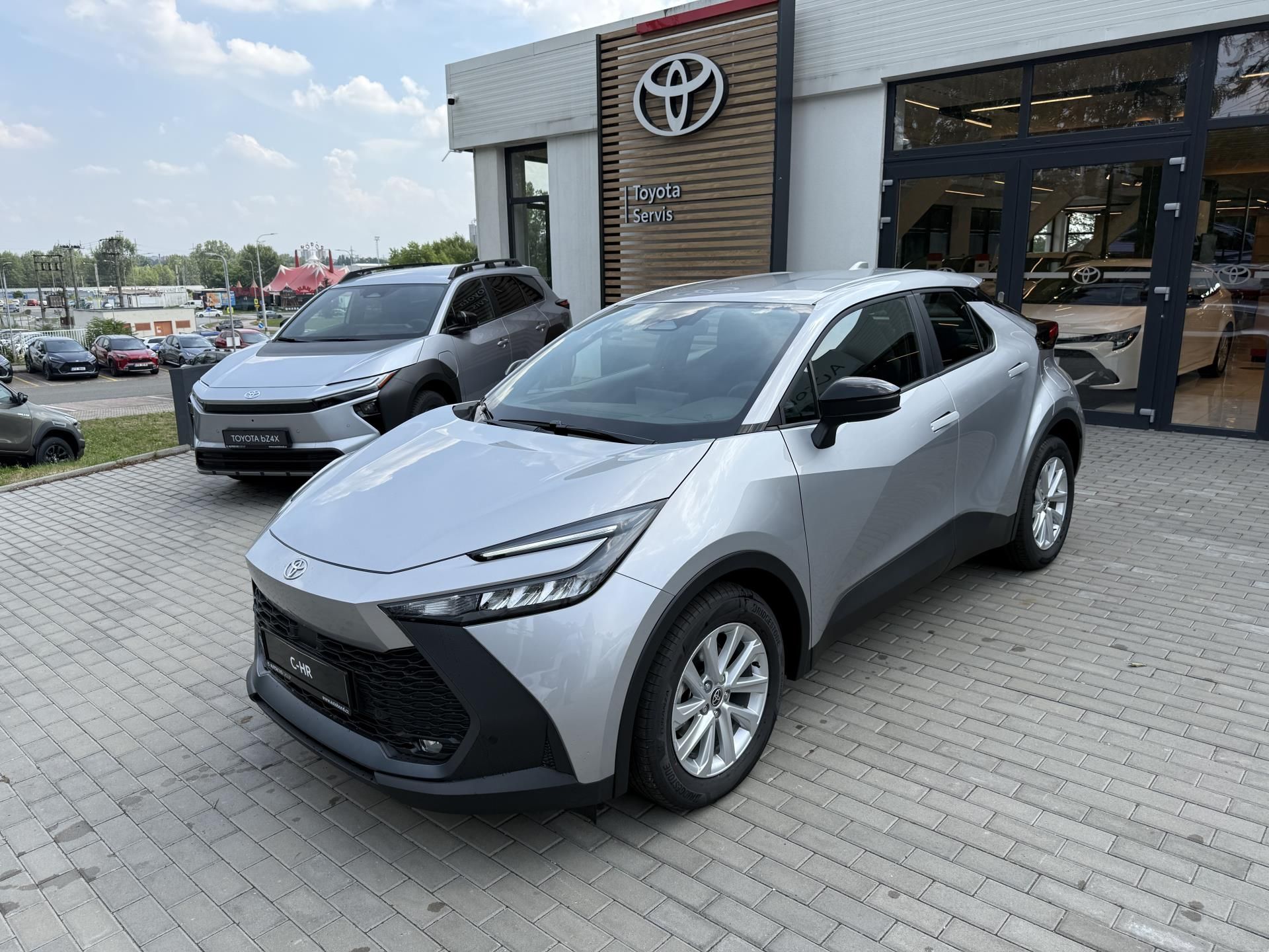 Toyota C-HR, 1.8 HEV Comfort Business - fotka 2