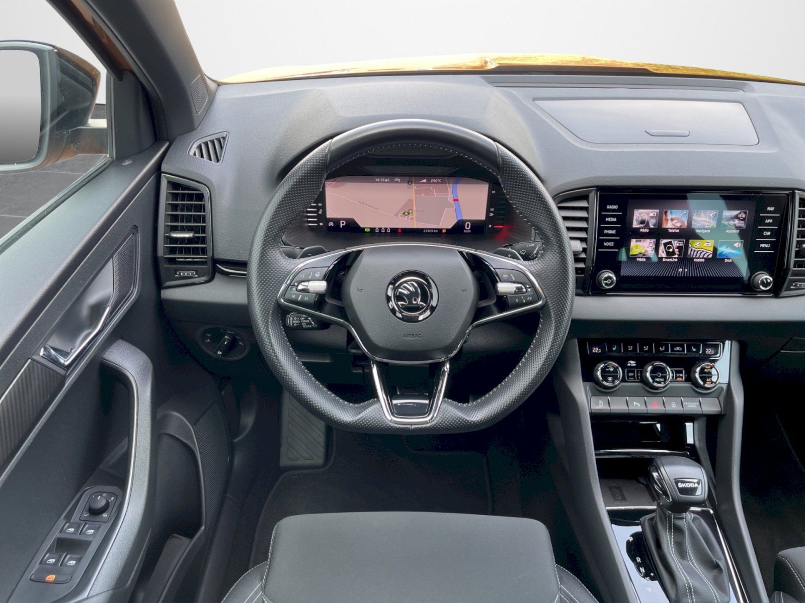 Škoda Karoq, 1.5 TSI 110kW Sportline DSG - fotka 6